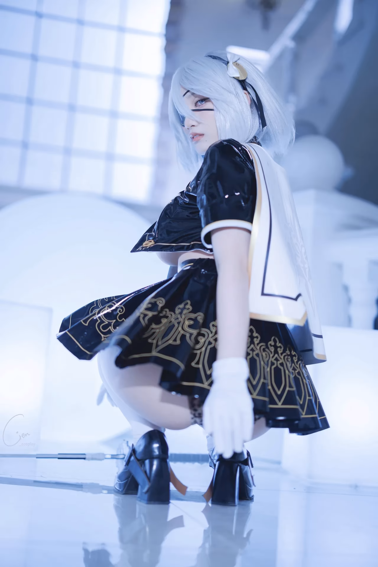 Cien Cosplay as 2B — cosplay photo 11 of 32