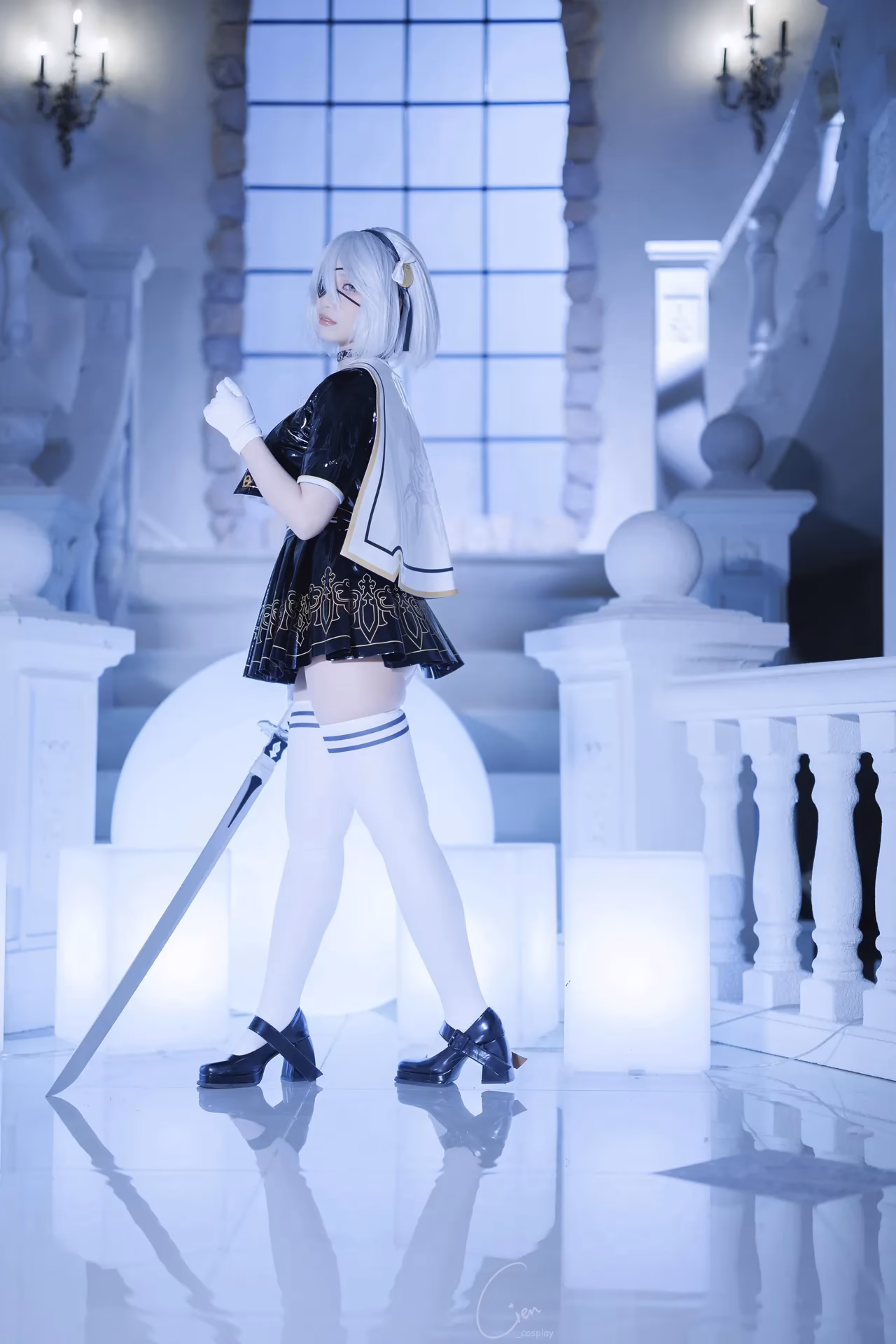 Cien Cosplay as 2B — cosplay photo 5 of 32