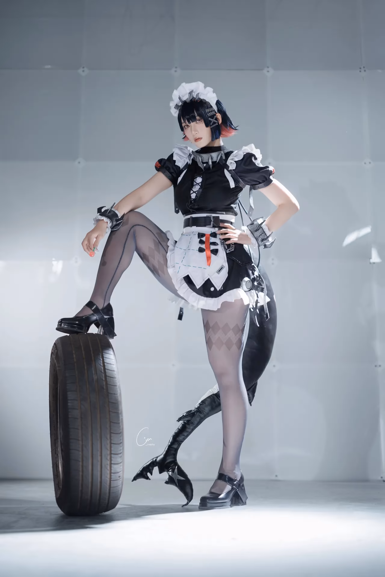 Cien Cosplay as Ellen Joe — cosplay photo 3 of 30