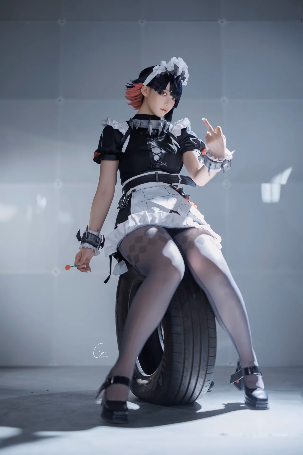 Cien Cosplay as Ellen Joe — cosplay photo 8 of 30