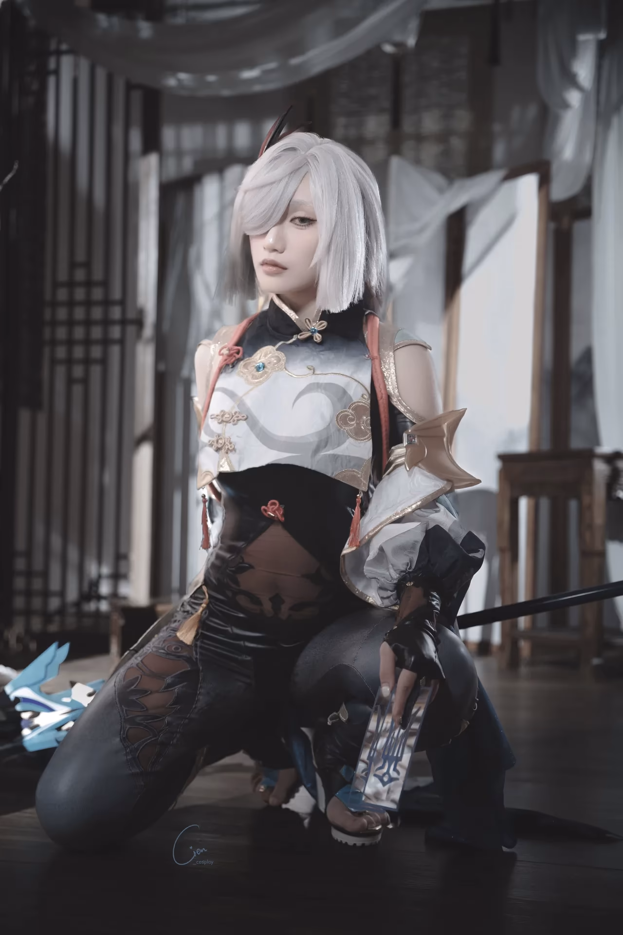 Cien Cosplay as Shenhe — cosplay photo 12 of 31