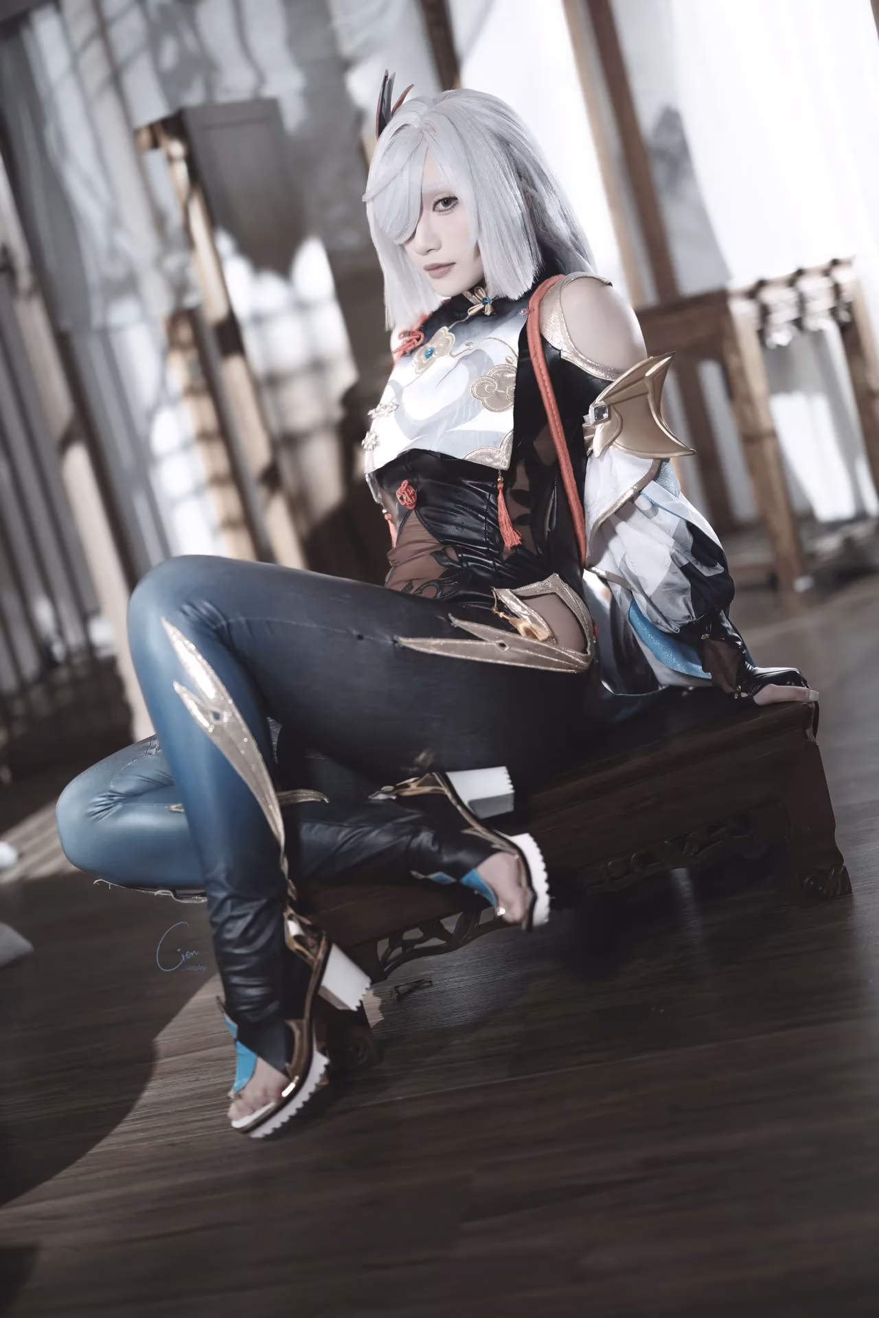 Cien Cosplay as Shenhe — cosplay photo 17 of 31