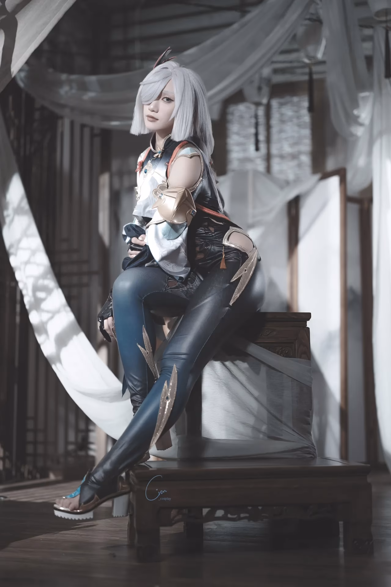 Cien Cosplay as Shenhe — cosplay photo 19 of 31