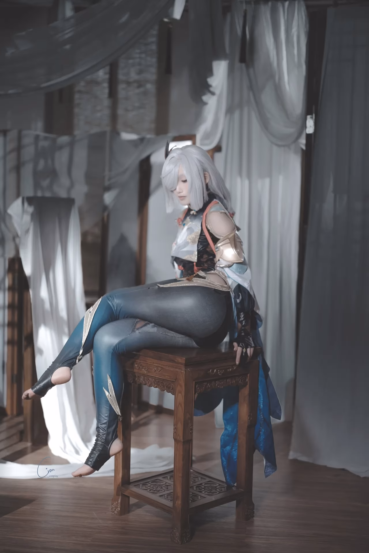 Cien Cosplay as Shenhe — cosplay photo 20 of 31