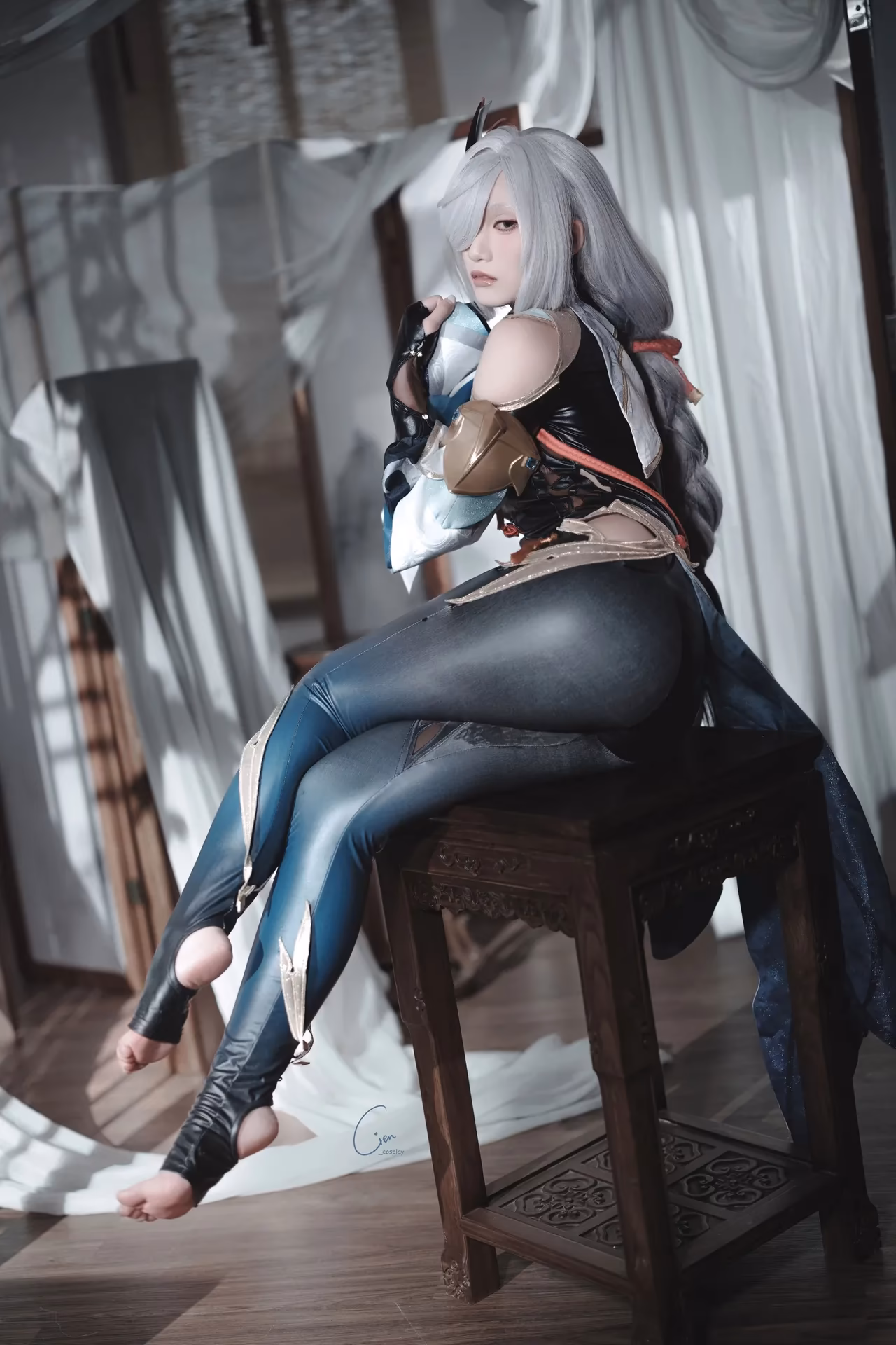 Cien Cosplay as Shenhe — cosplay photo 21 of 31