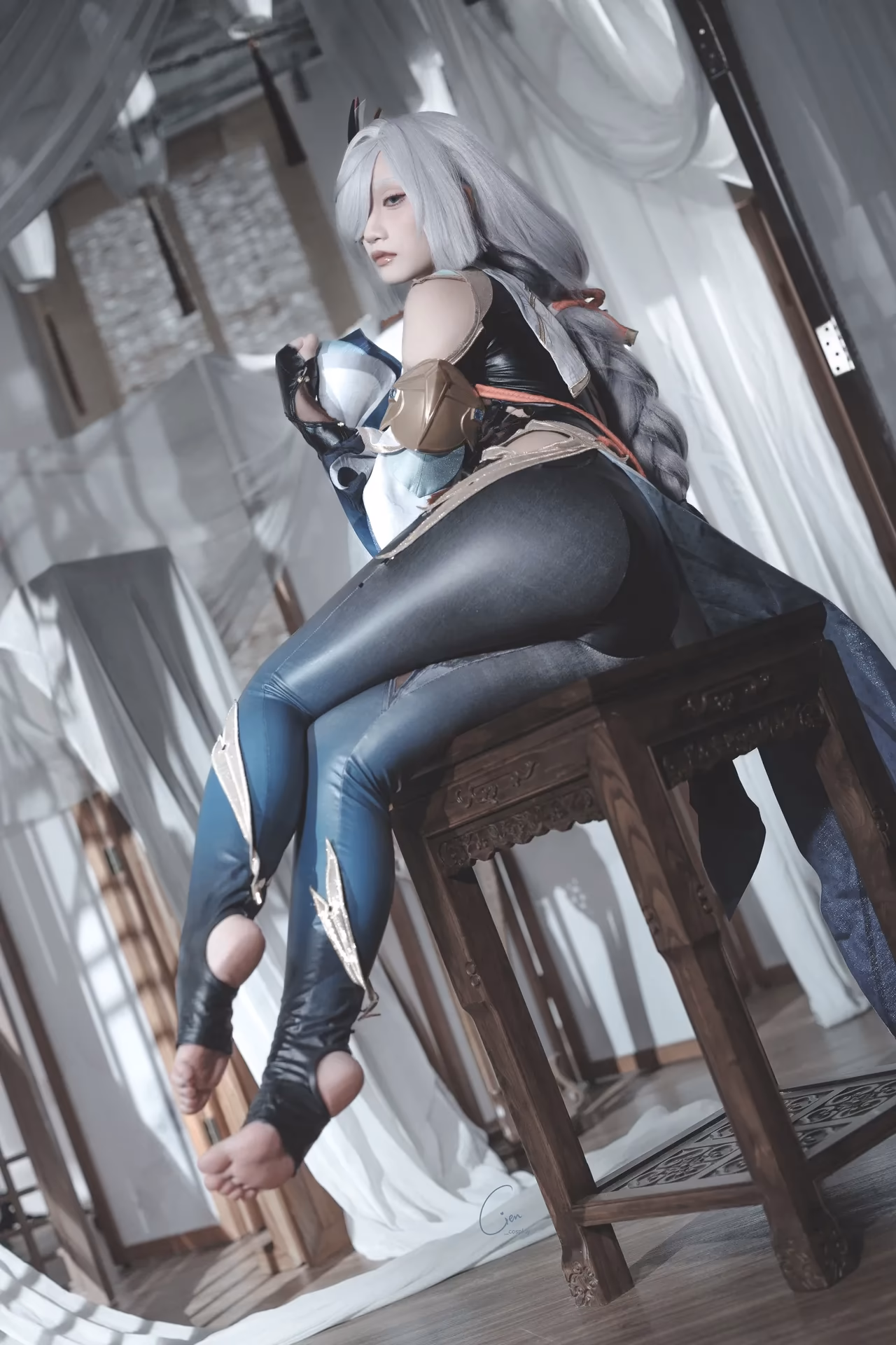 Cien Cosplay as Shenhe — cosplay photo 22 of 31