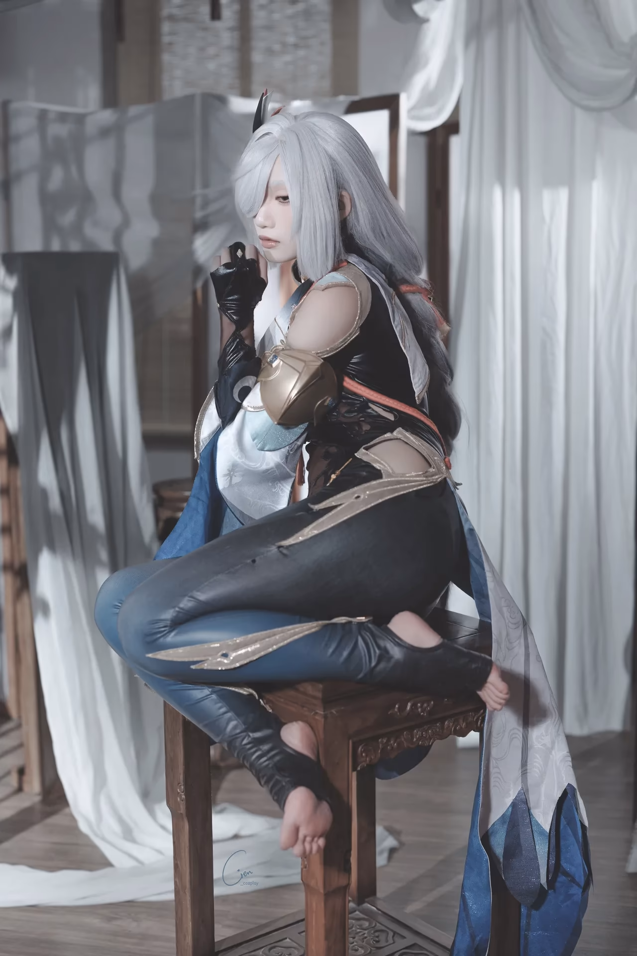 Cien Cosplay as Shenhe — cosplay photo 23 of 31