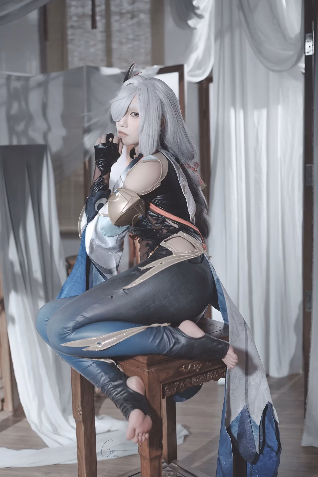 Cien Cosplay as Shenhe — cosplay photo 24 of 31