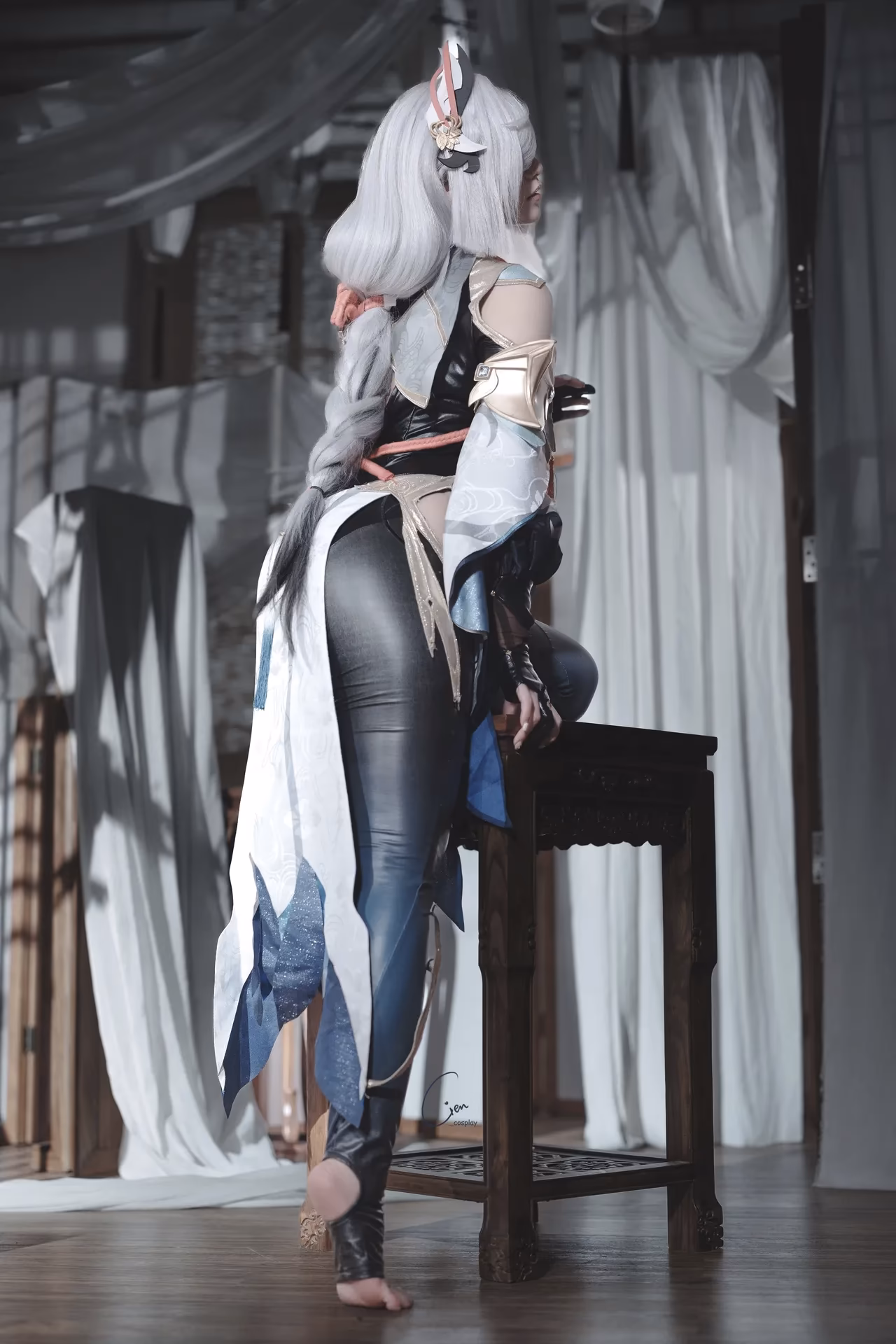 Cien Cosplay as Shenhe — cosplay photo 26 of 31