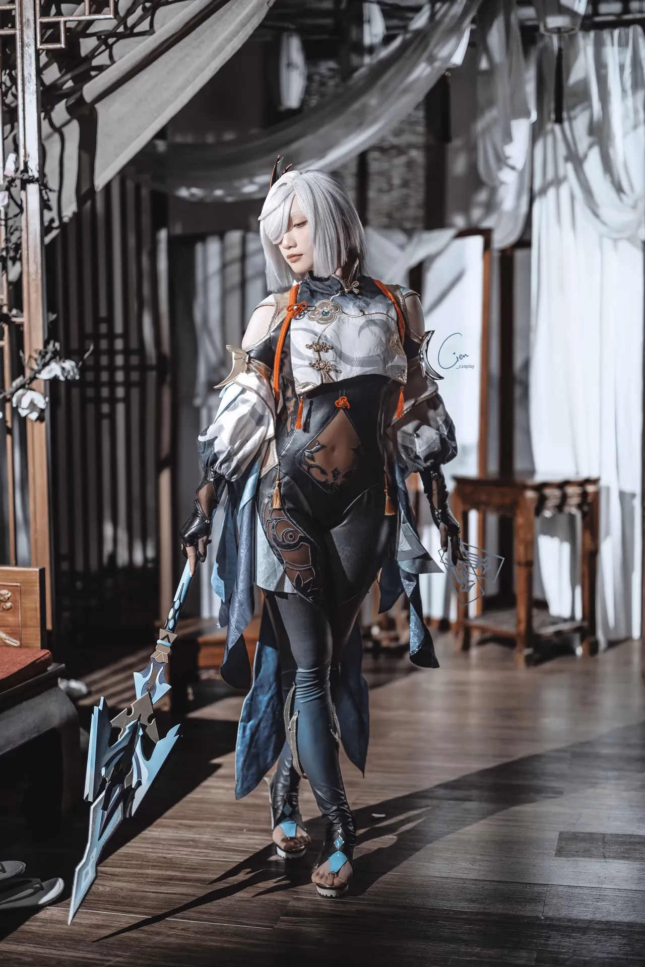 Cien Cosplay as Shenhe — cosplay photo 5 of 31