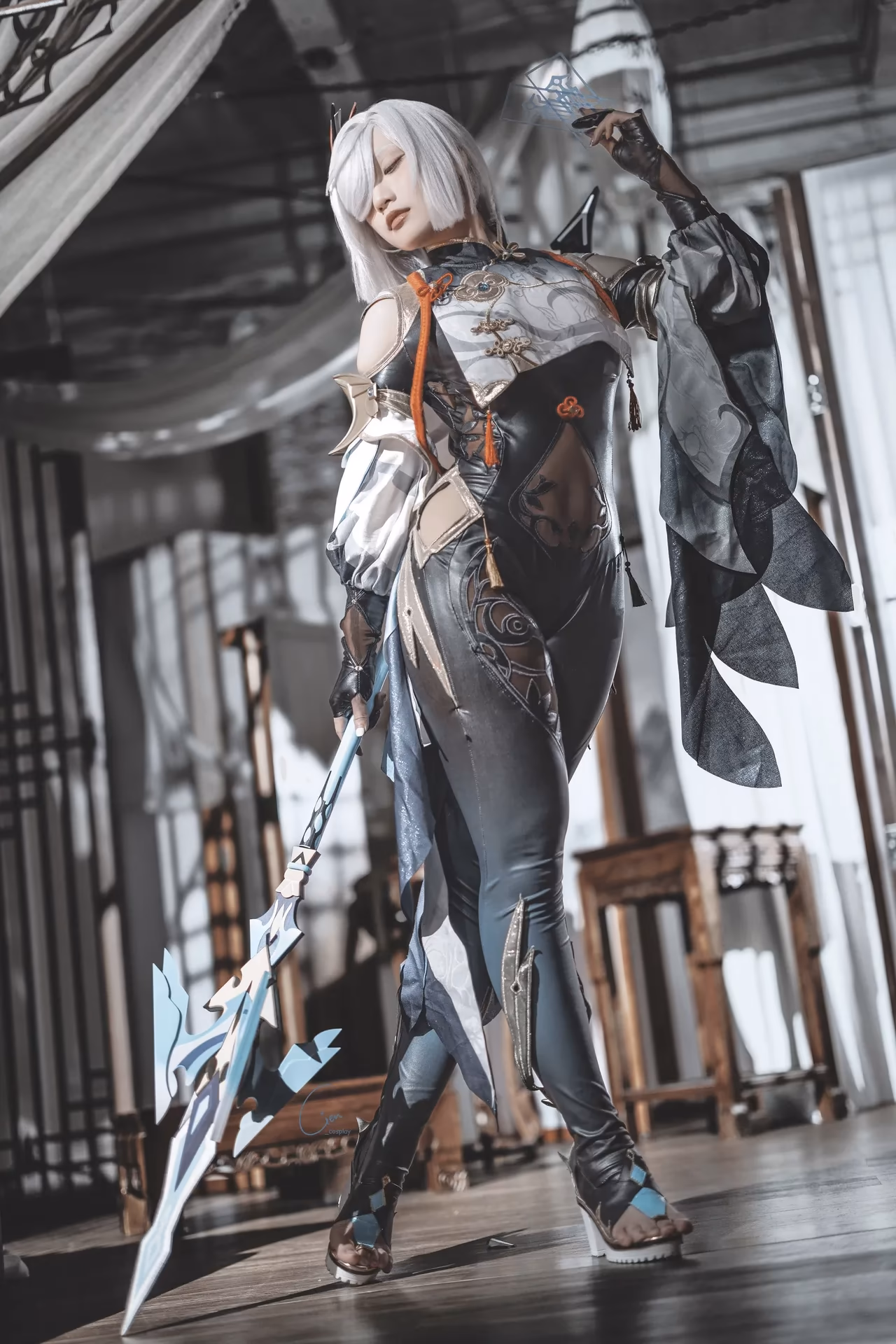Cien Cosplay as Shenhe — cosplay photo 6 of 31