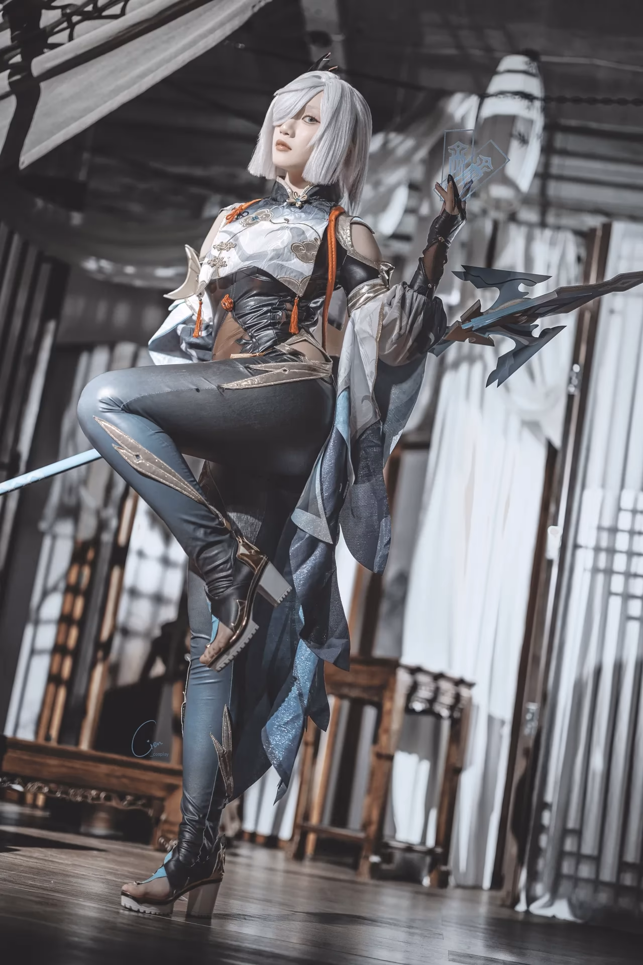 Cien Cosplay as Shenhe — cosplay photo 8 of 31