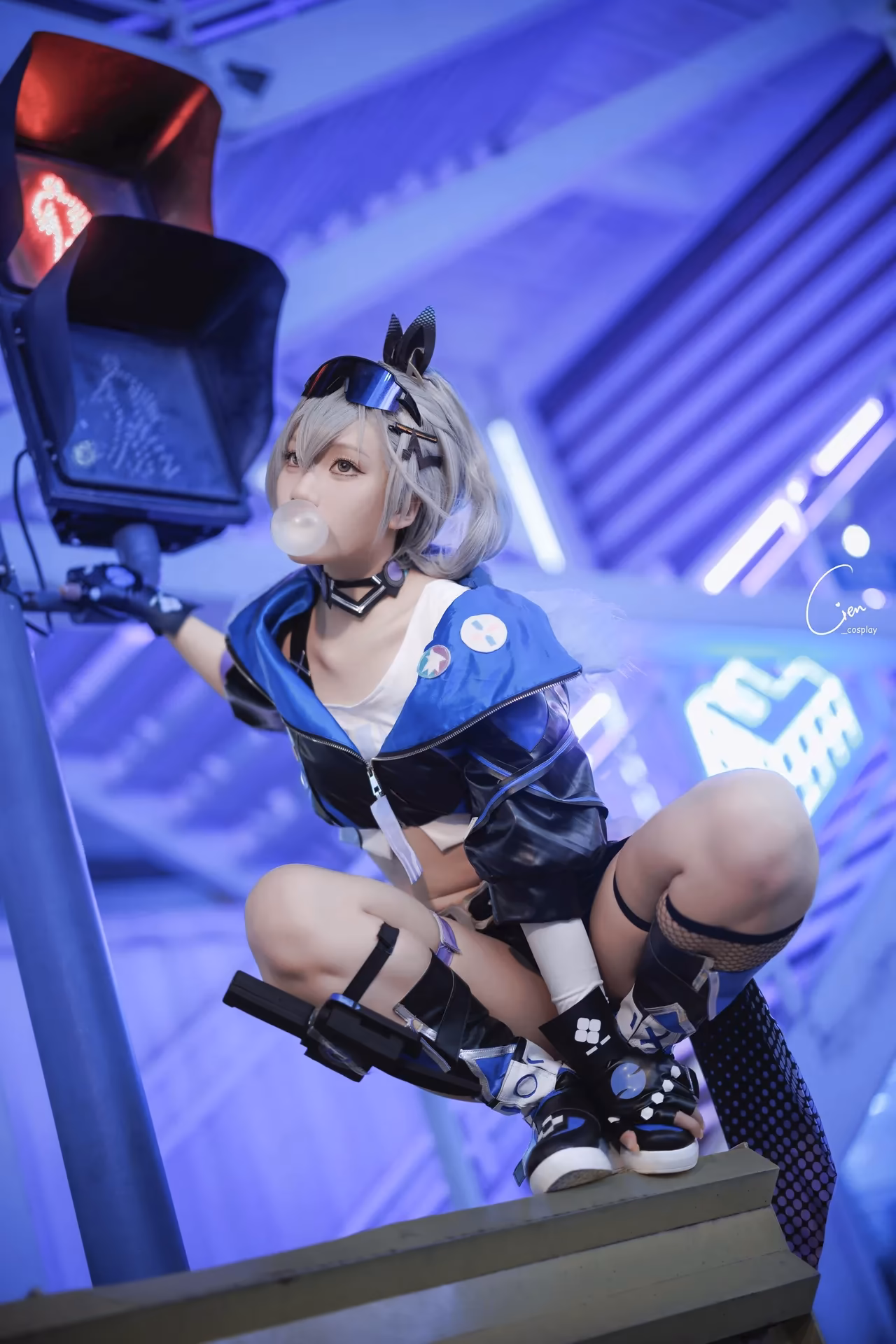 Cien Cosplay as Silver Wolf — cosplay photo 14 of 29