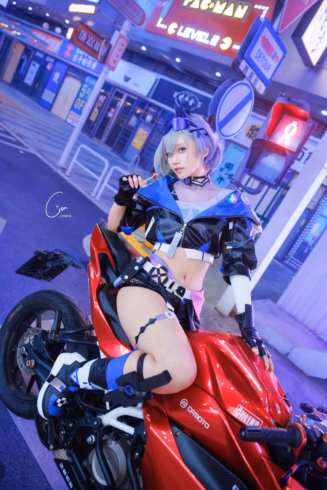 Cien Cosplay as Silver Wolf — cosplay photo 21 of 29
