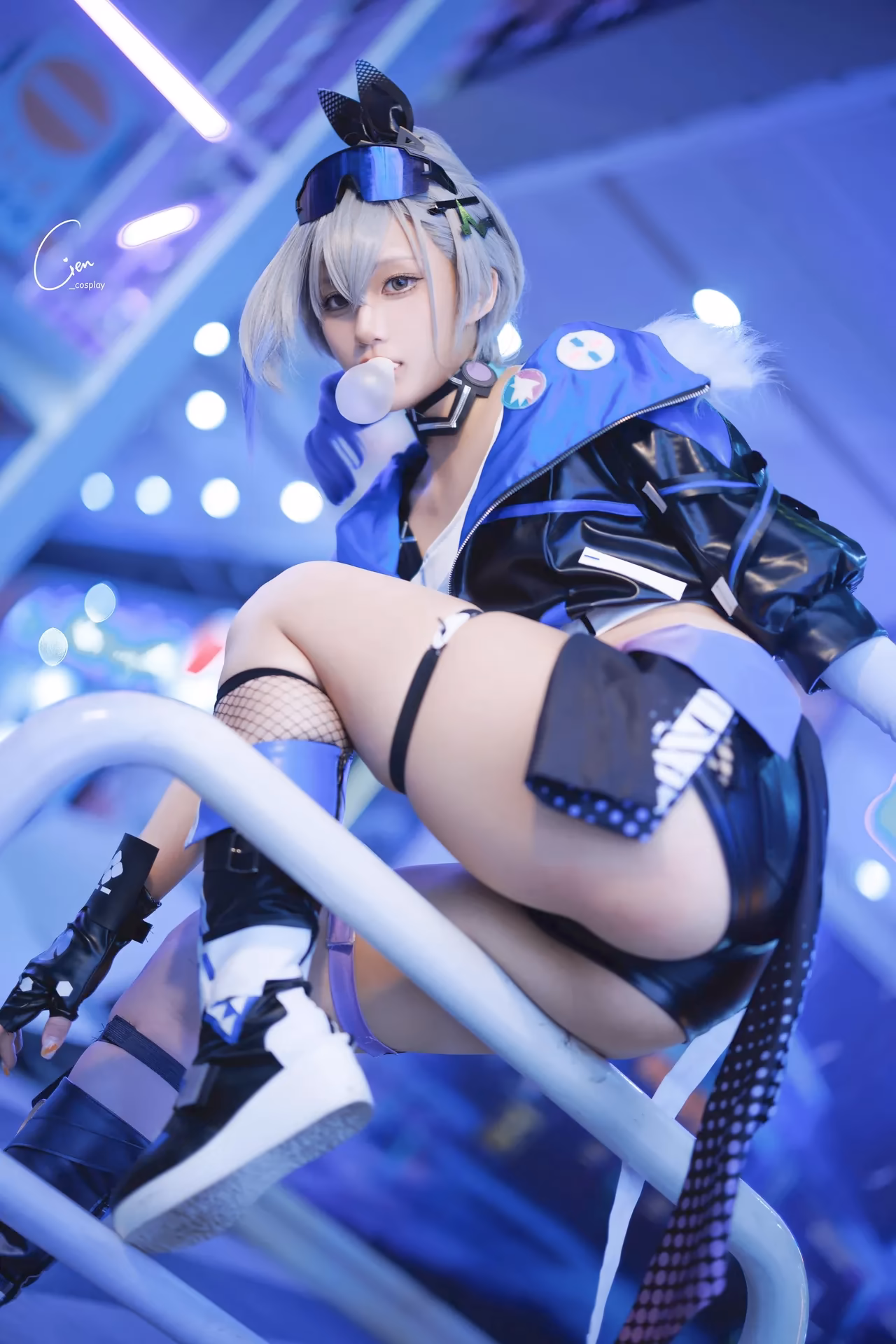 Cien Cosplay as Silver Wolf — cosplay photo 9 of 29