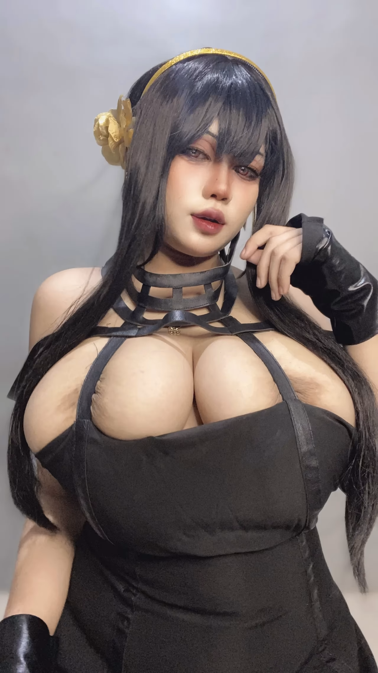 Ciju as Yor Forger — cosplay photo 2 of 38