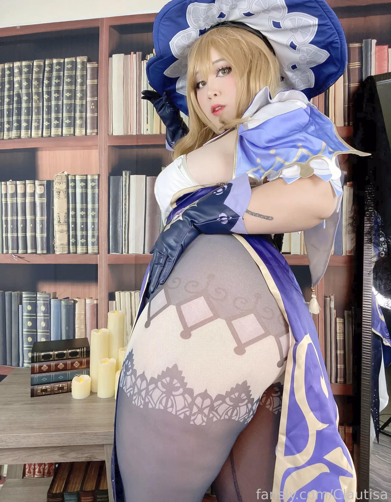 Clautisa as Lisa Minci — cosplay photo 2 of 28