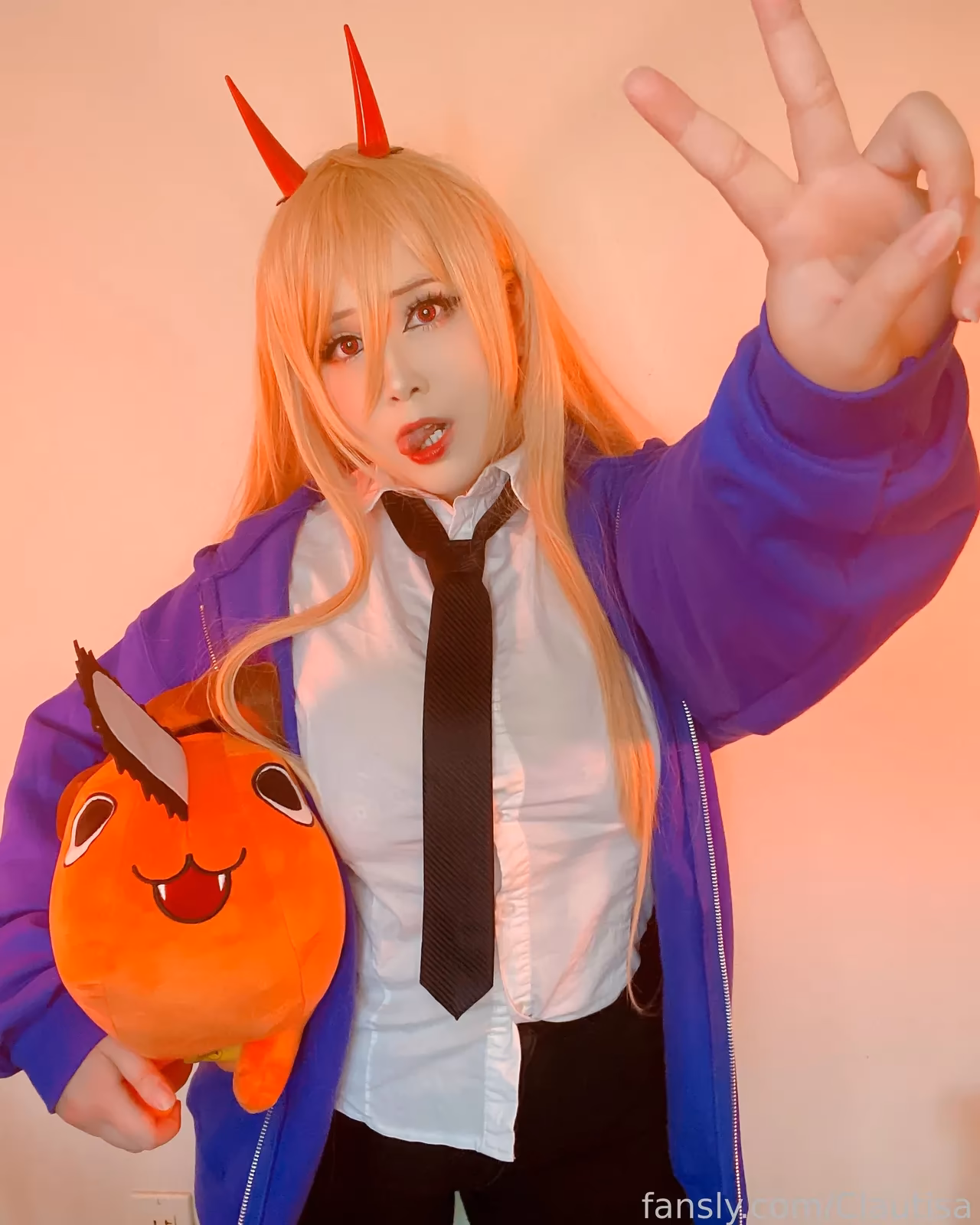 Clautisa as Power — cosplay photo 2 of 14