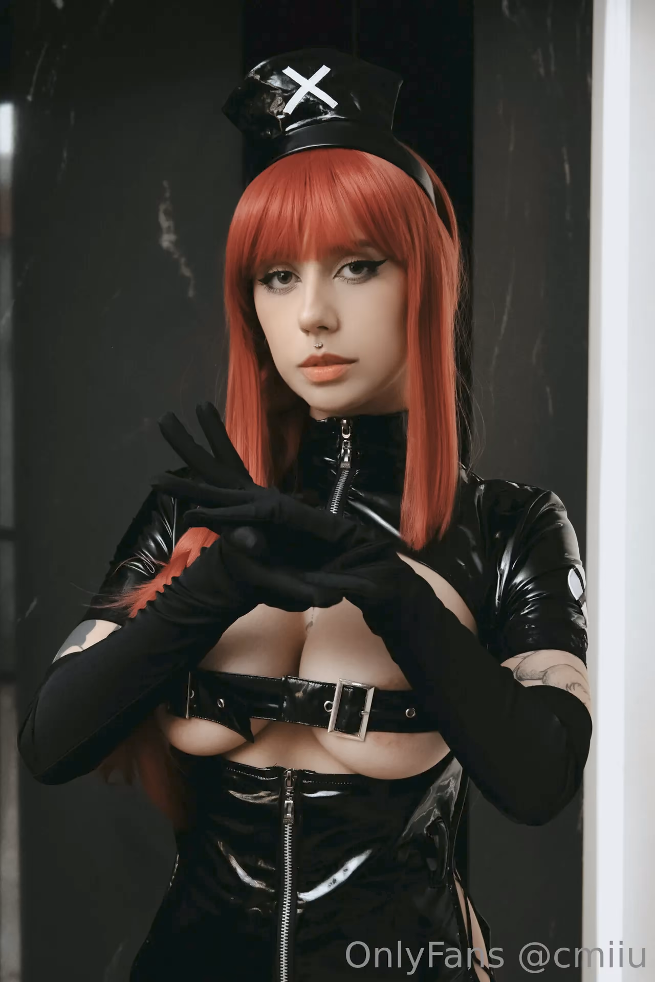 Cmiiu as Makima — cosplay photo 6 of 7