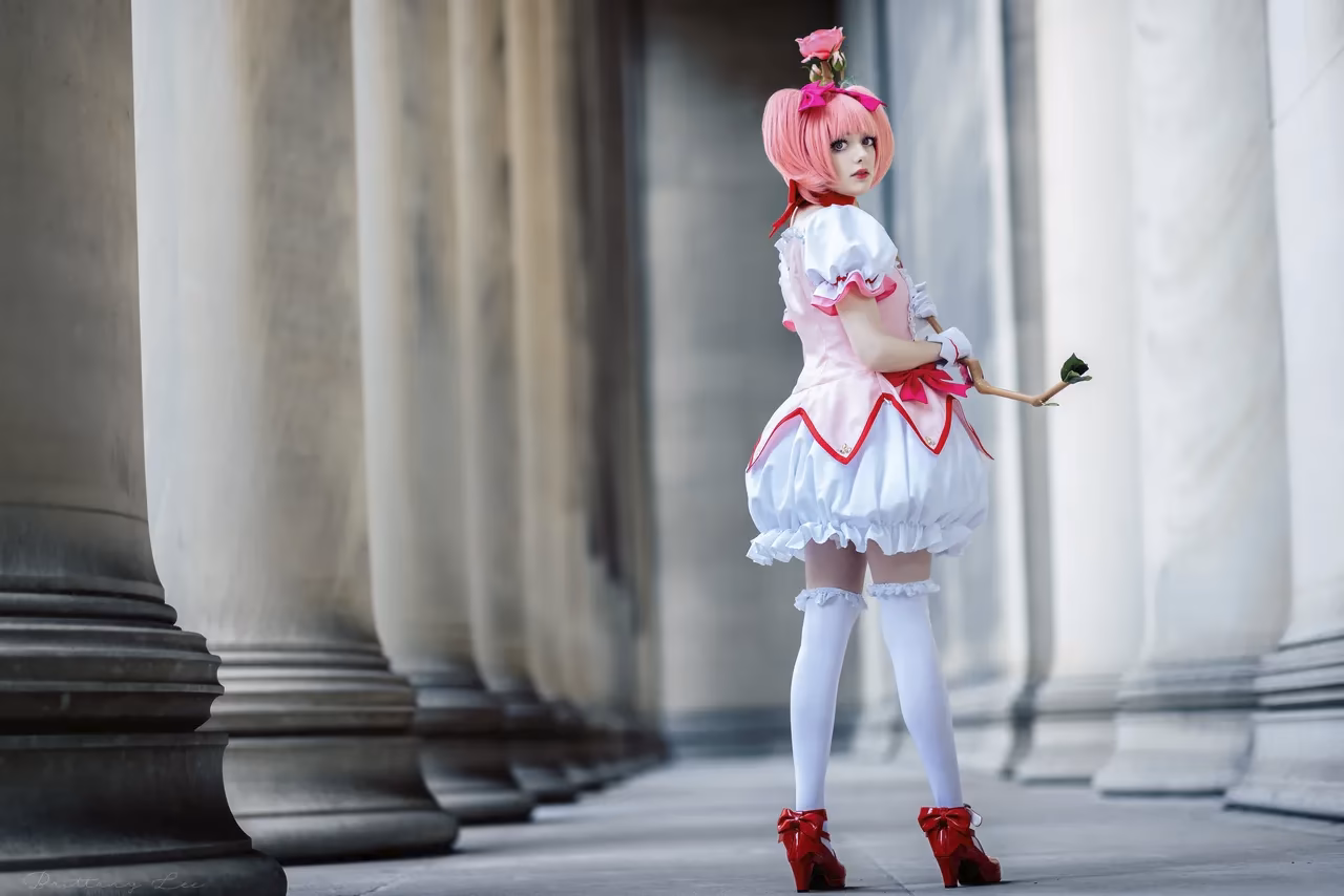 Colorful Kitten as Madoka Kaname — cosplay photo 9 of 18
