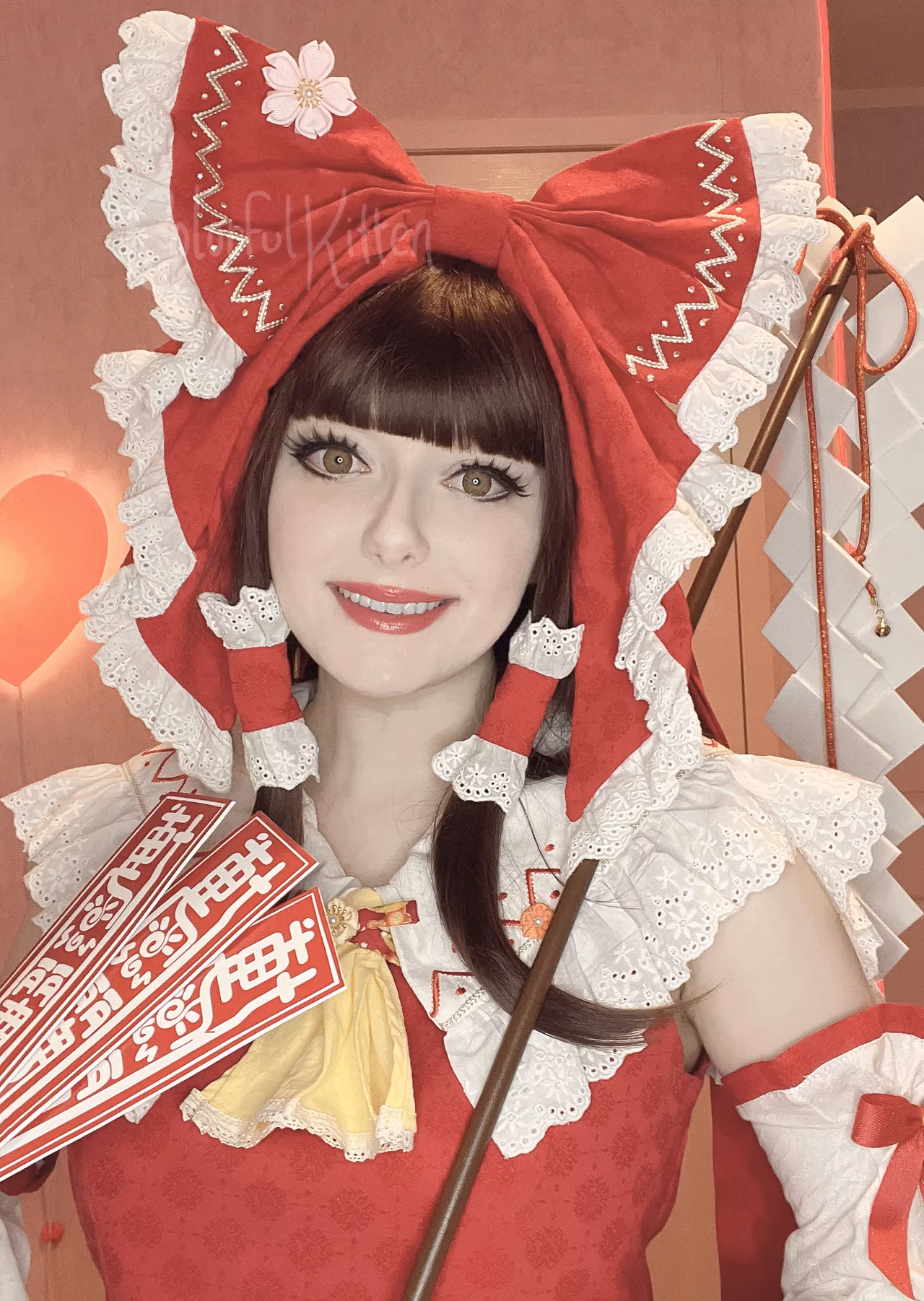Colorful Kitten as Reimu Hakurei — cosplay photo 7 of 12