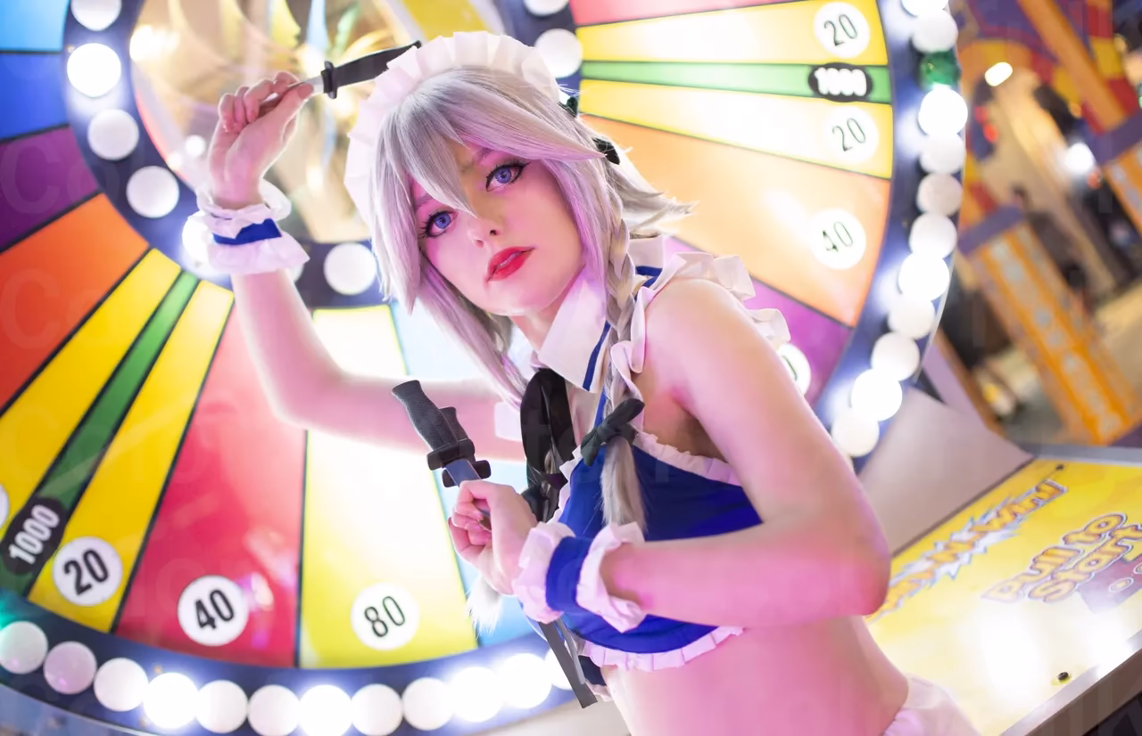 Colorful Kitten as Sakuya Izayoi — cosplay photo 2 of 6