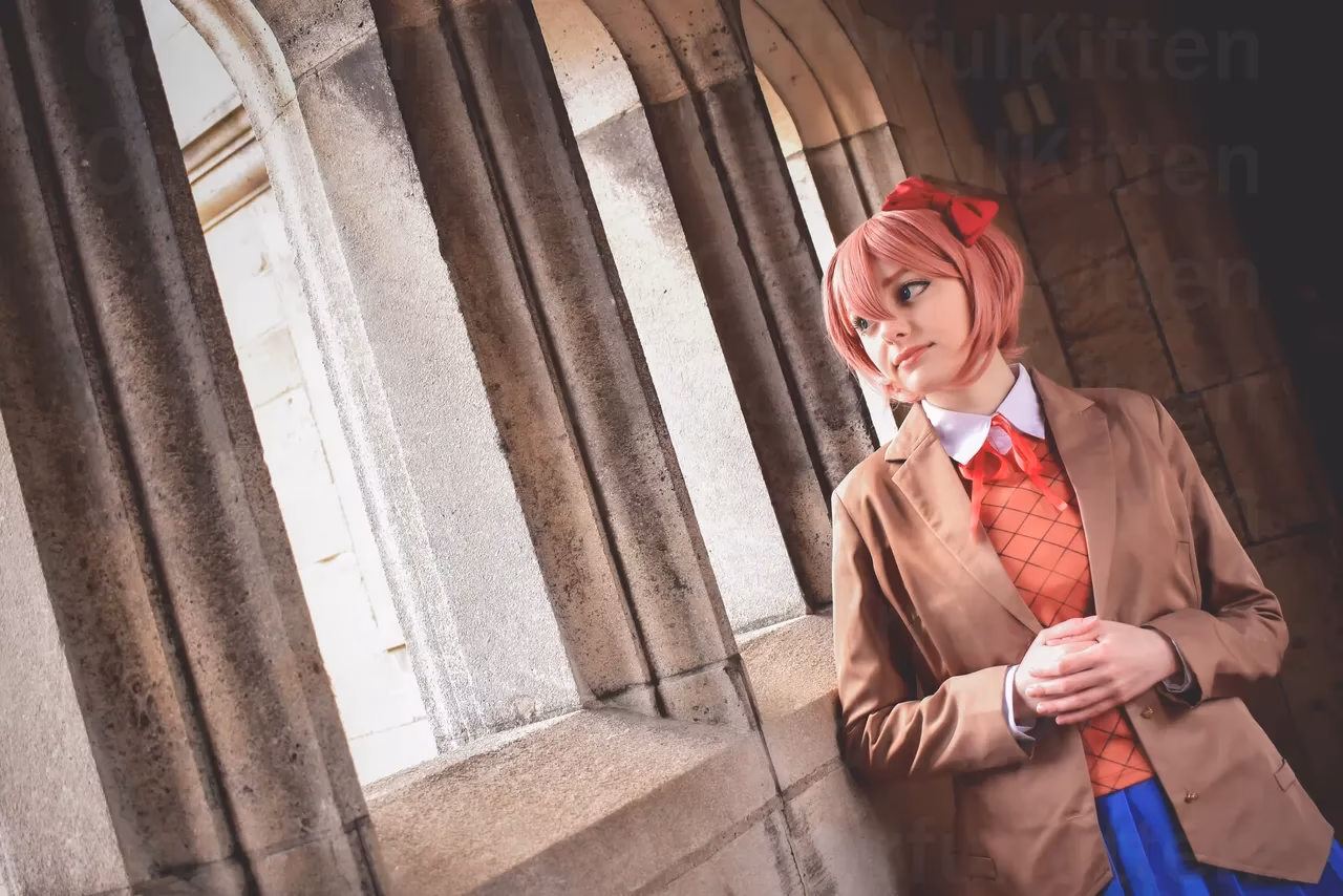 Colorful Kitten as Sayori — cosplay photo 4 of 10