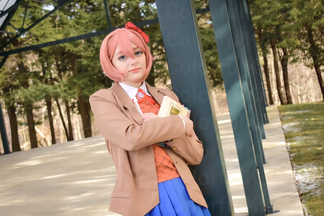 Colorful Kitten as Sayori — cosplay photo 6 of 10