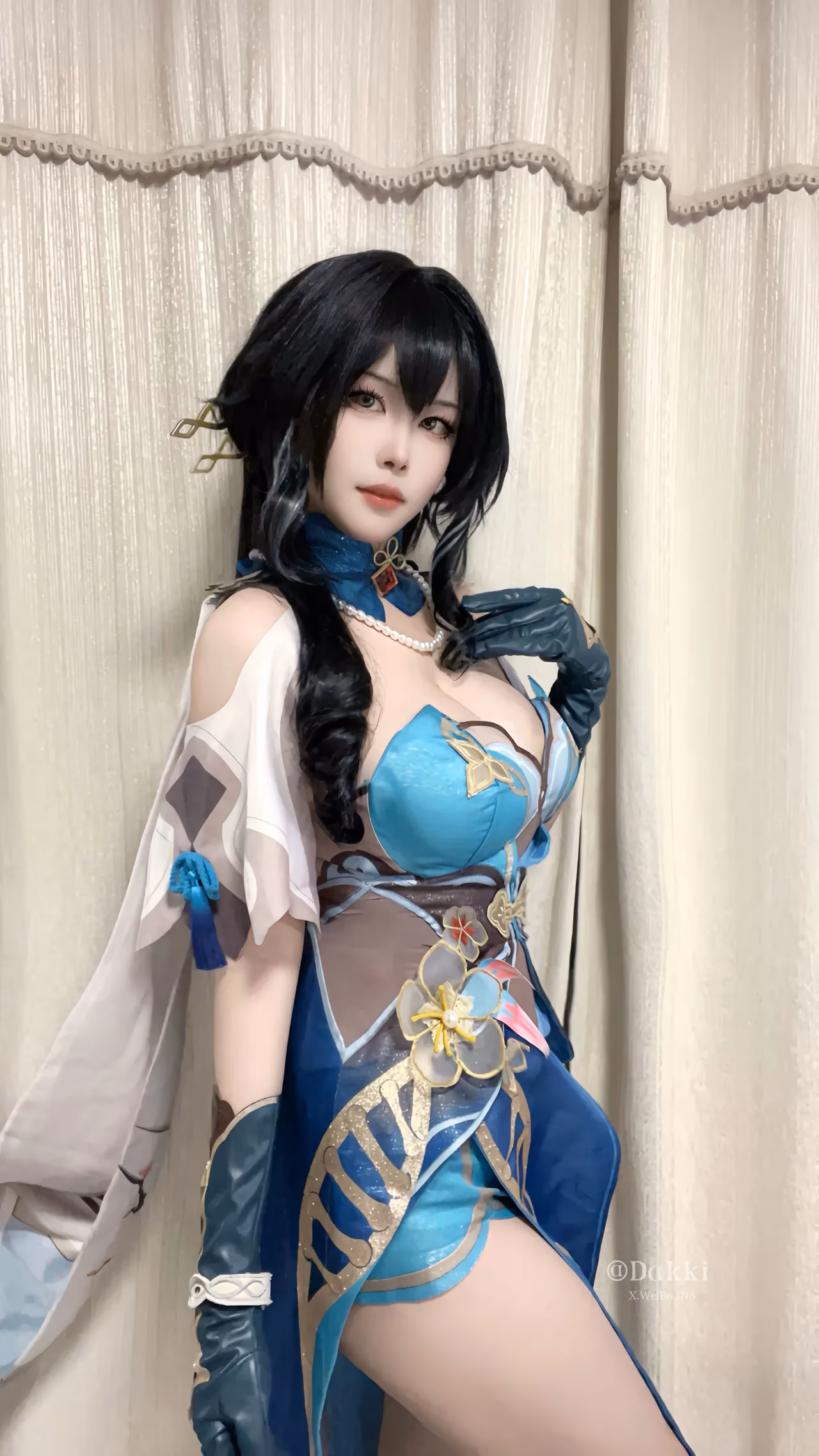 DakkiYi as Ruan Mei — cosplay photo 10 of 51