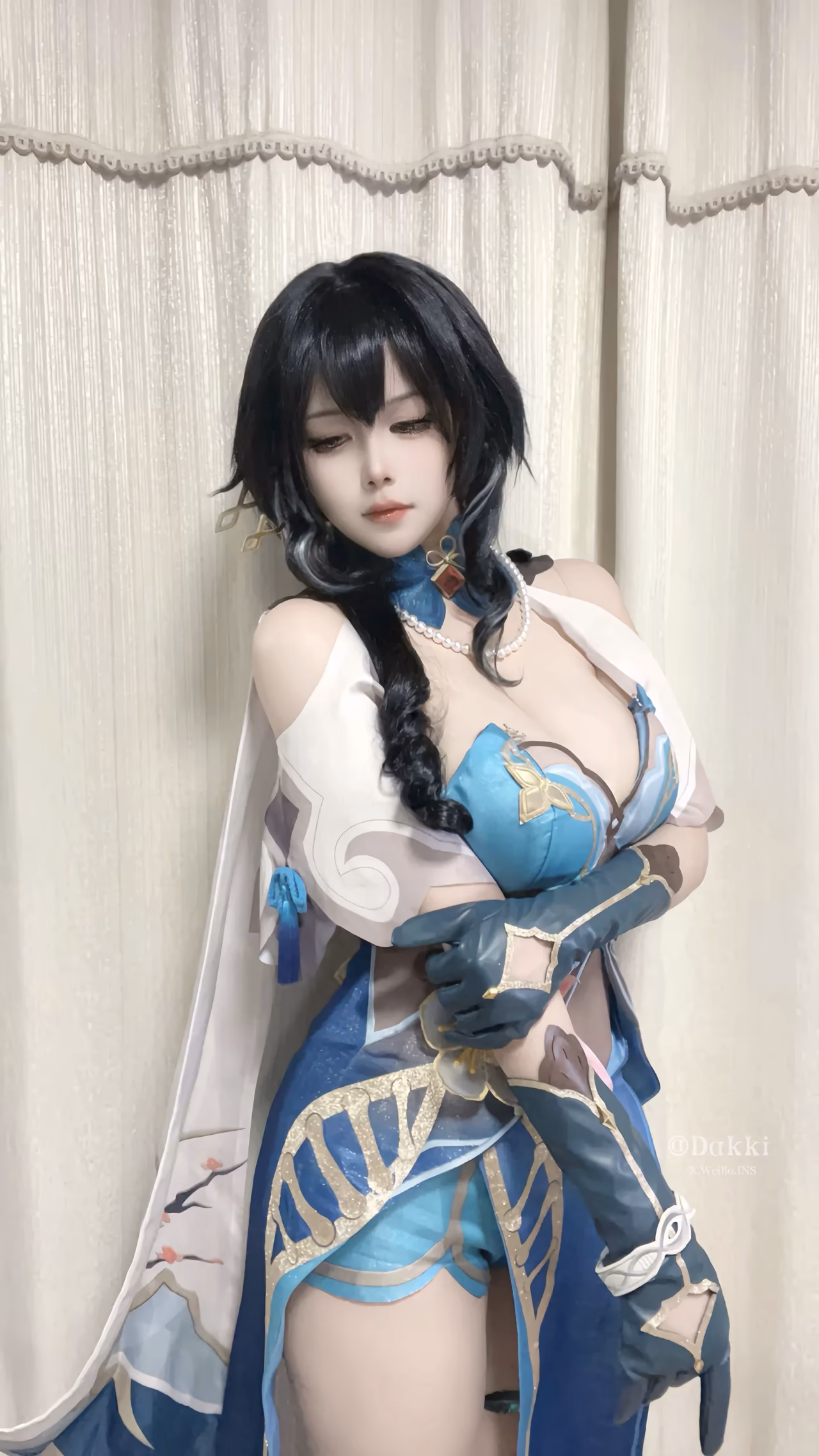 DakkiYi as Ruan Mei — cosplay photo 12 of 51