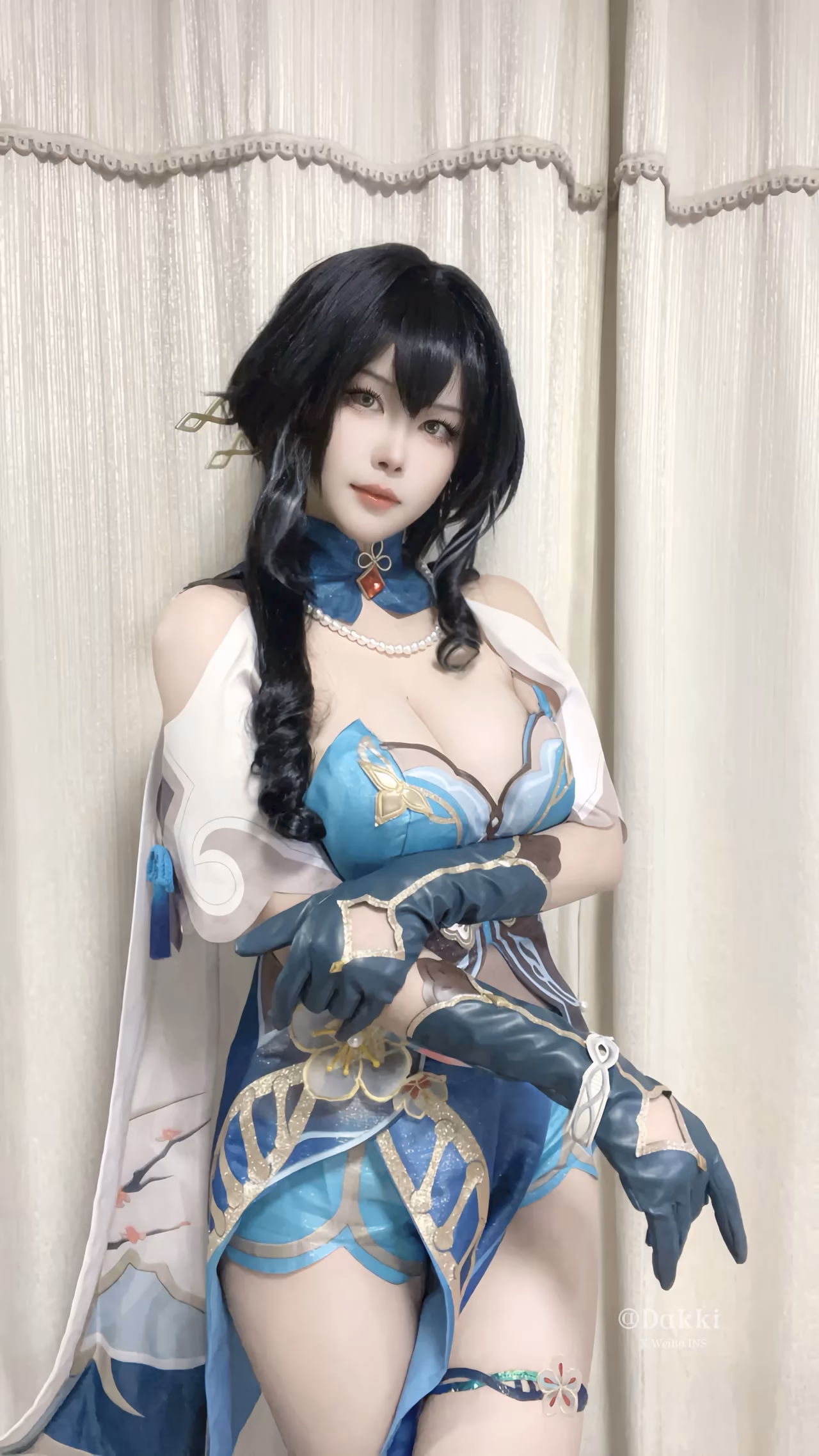 DakkiYi as Ruan Mei — cosplay photo 13 of 51