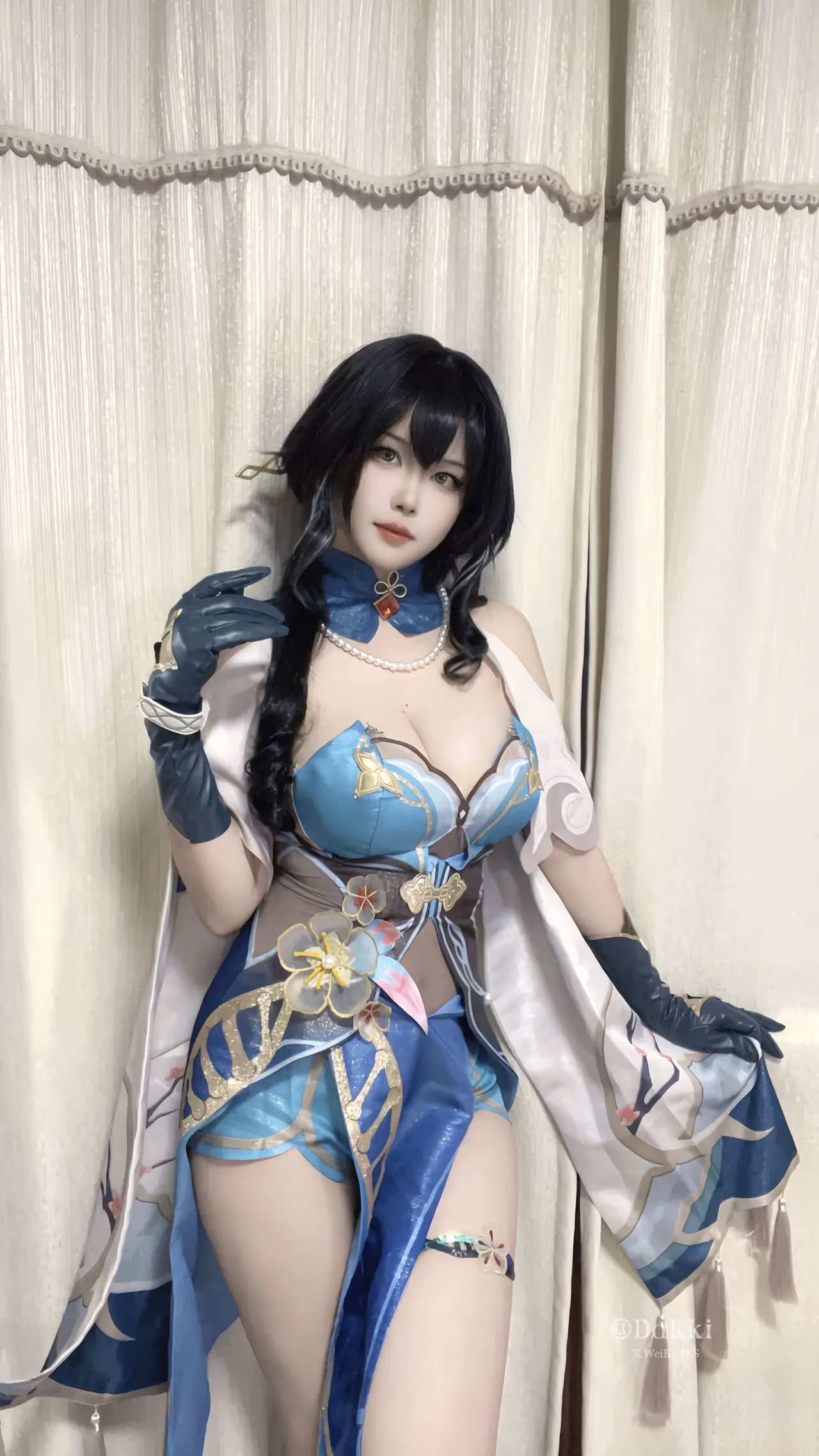 DakkiYi as Ruan Mei — cosplay photo 14 of 51