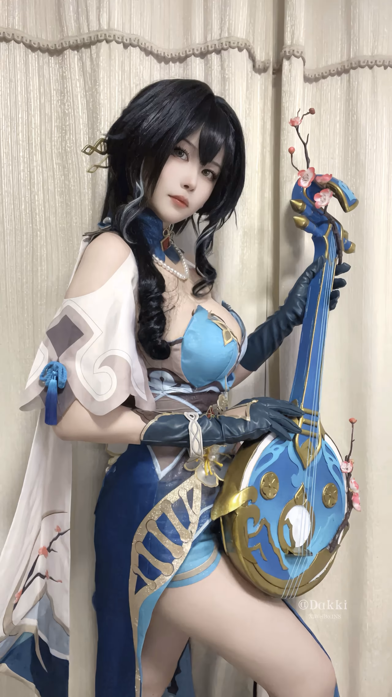 DakkiYi as Ruan Mei — cosplay photo 16 of 51