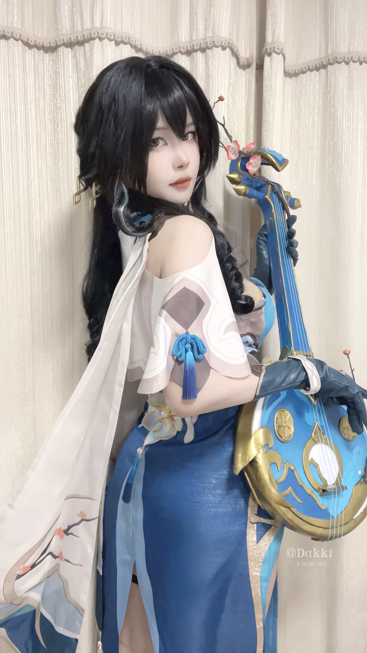 DakkiYi as Ruan Mei — cosplay photo 20 of 51