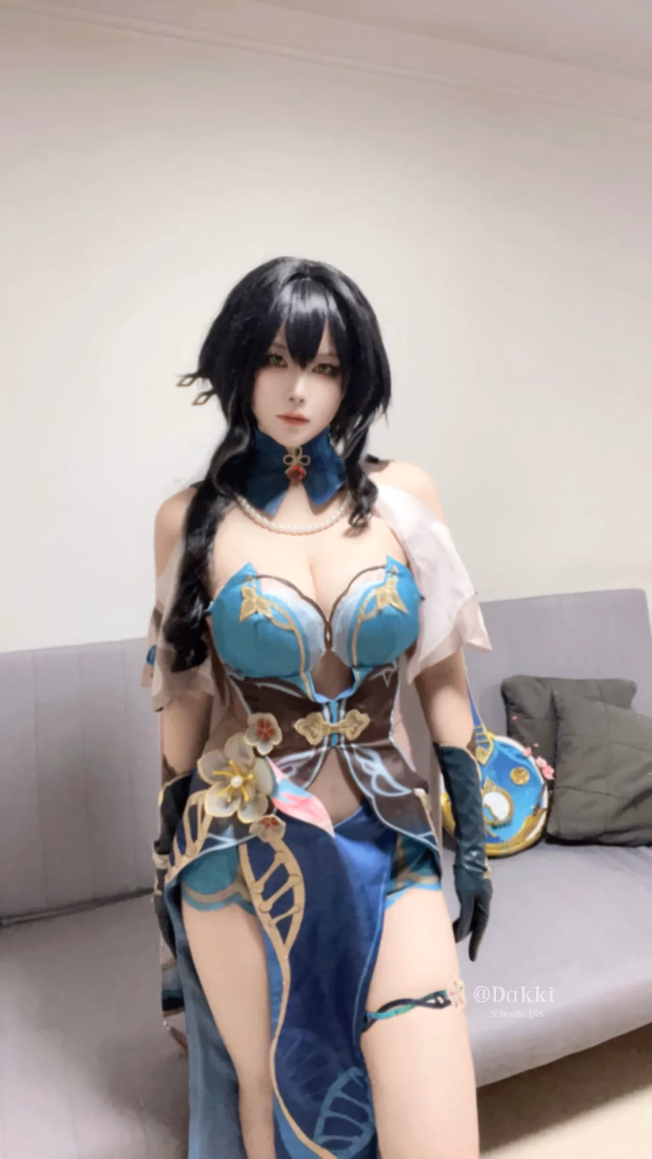 DakkiYi as Ruan Mei — cosplay photo 4 of 51