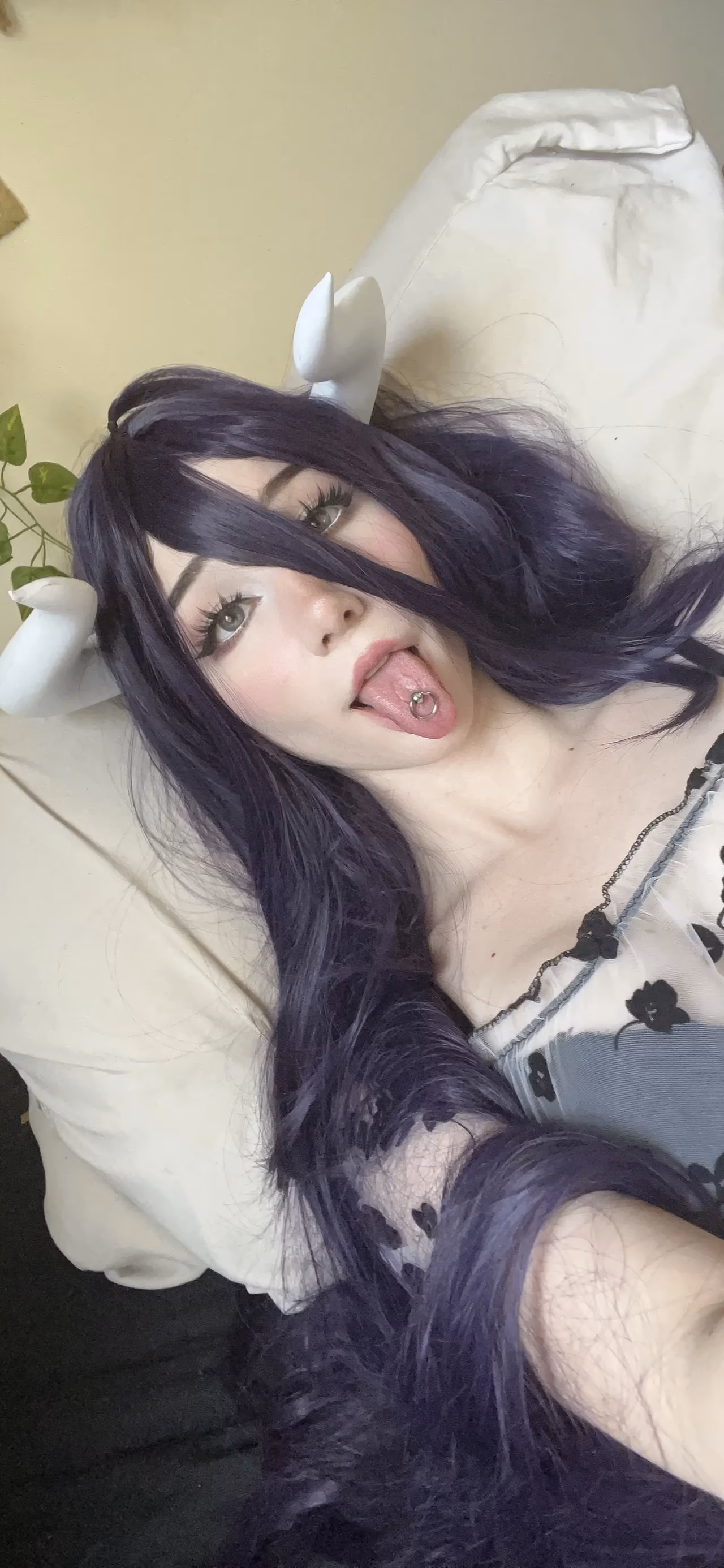 Danielle Mercedie as Albedo — cosplay photo 161 of 166