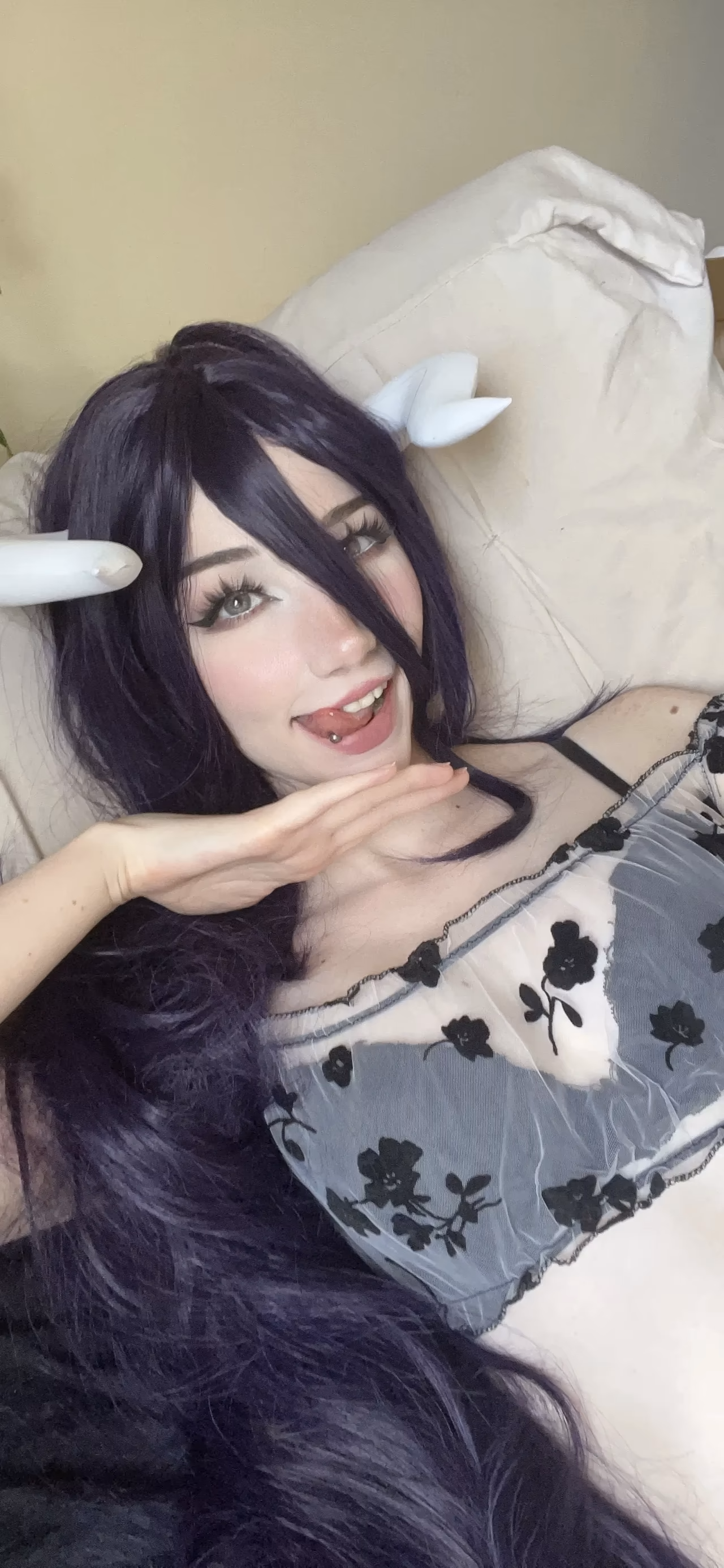 Danielle Mercedie as Albedo — cosplay photo 53 of 166