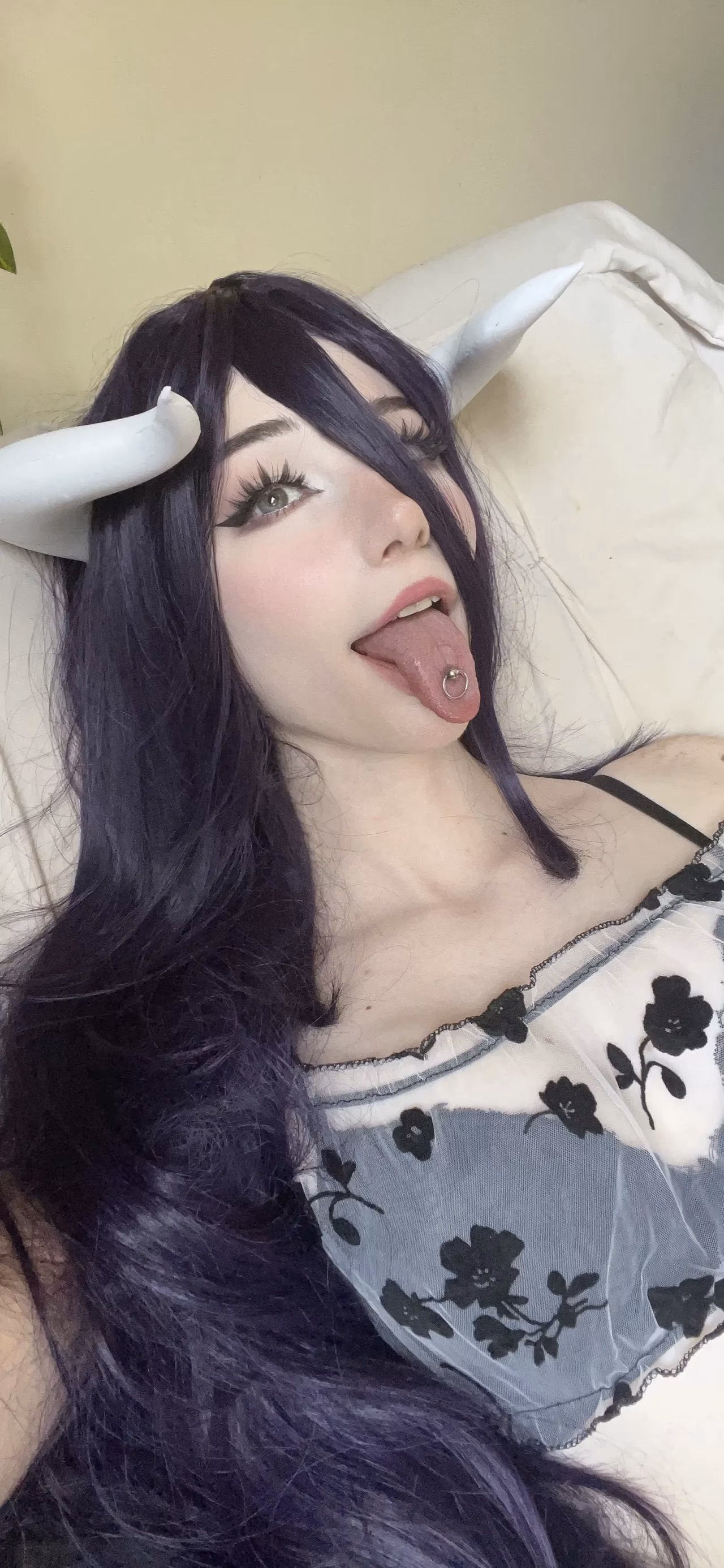 Danielle Mercedie as Albedo — cosplay photo 55 of 166