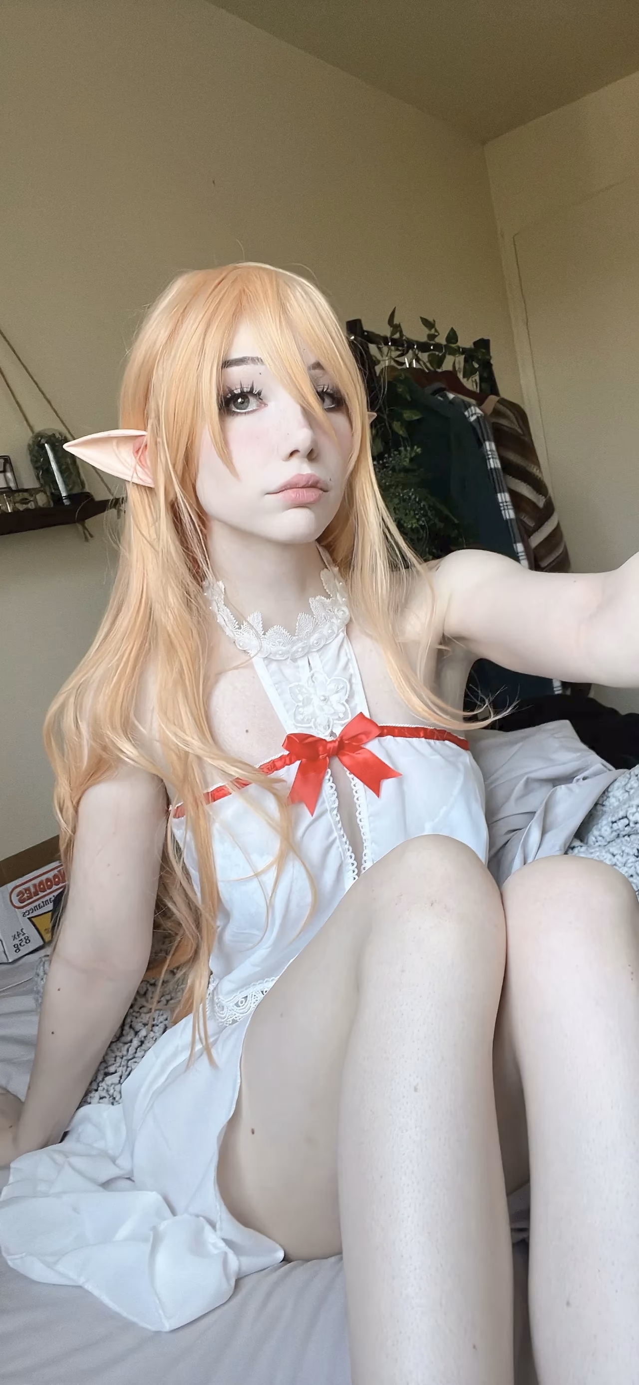 Danielle Mercedie as Asuna Yuuki — cosplay photo 35 of 103