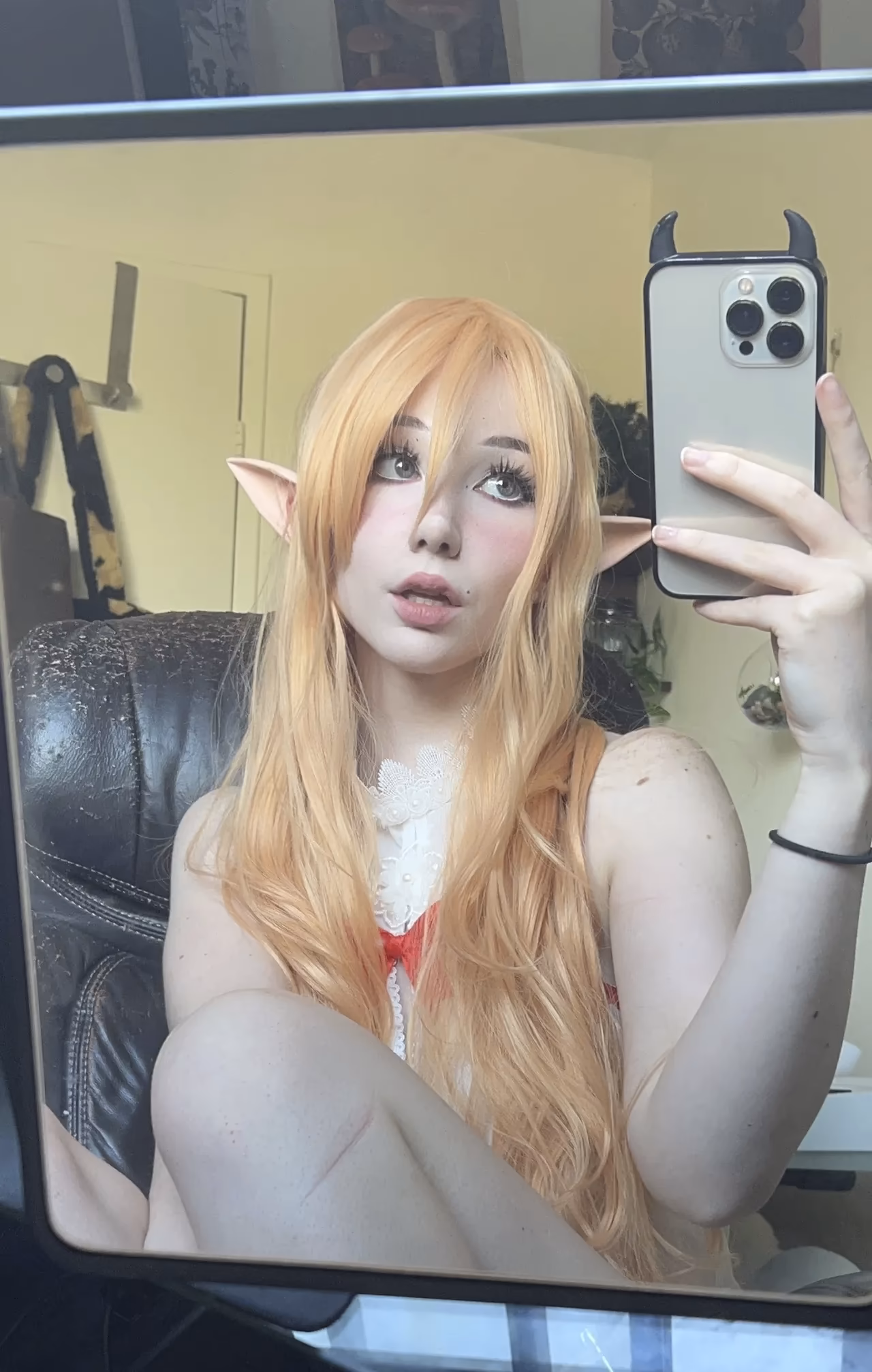 Danielle Mercedie as Asuna Yuuki — cosplay photo 4 of 103