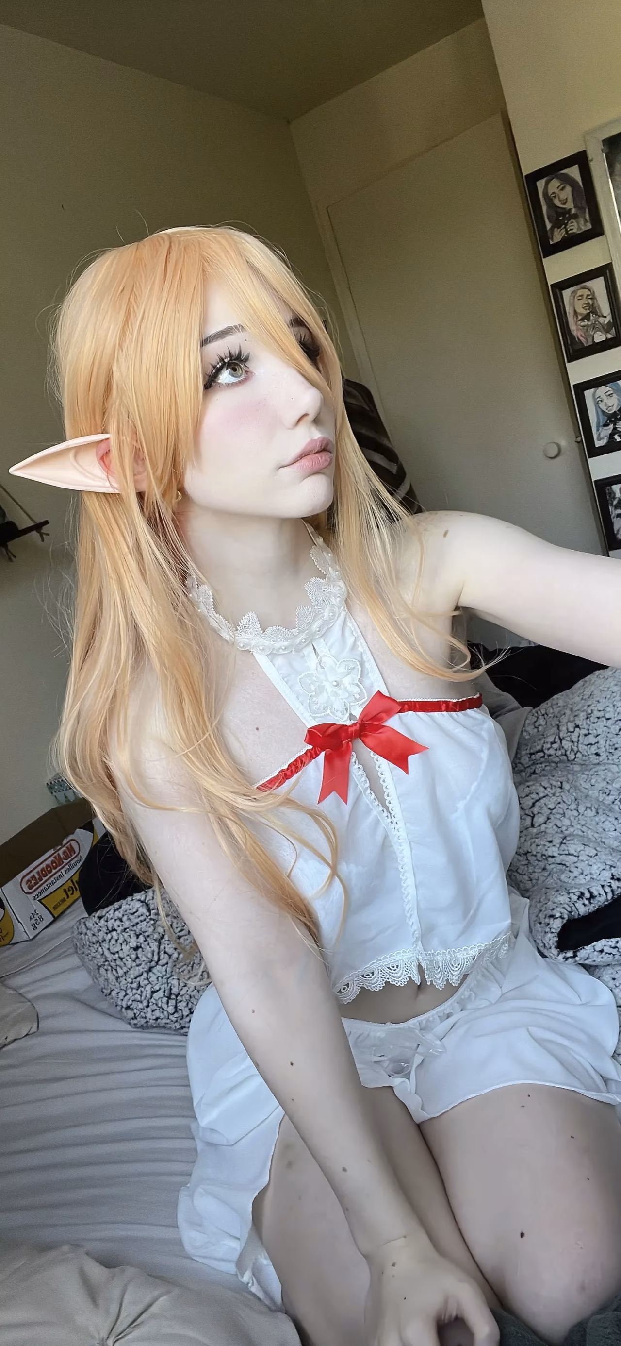 Danielle Mercedie as Asuna Yuuki — cosplay photo 41 of 103