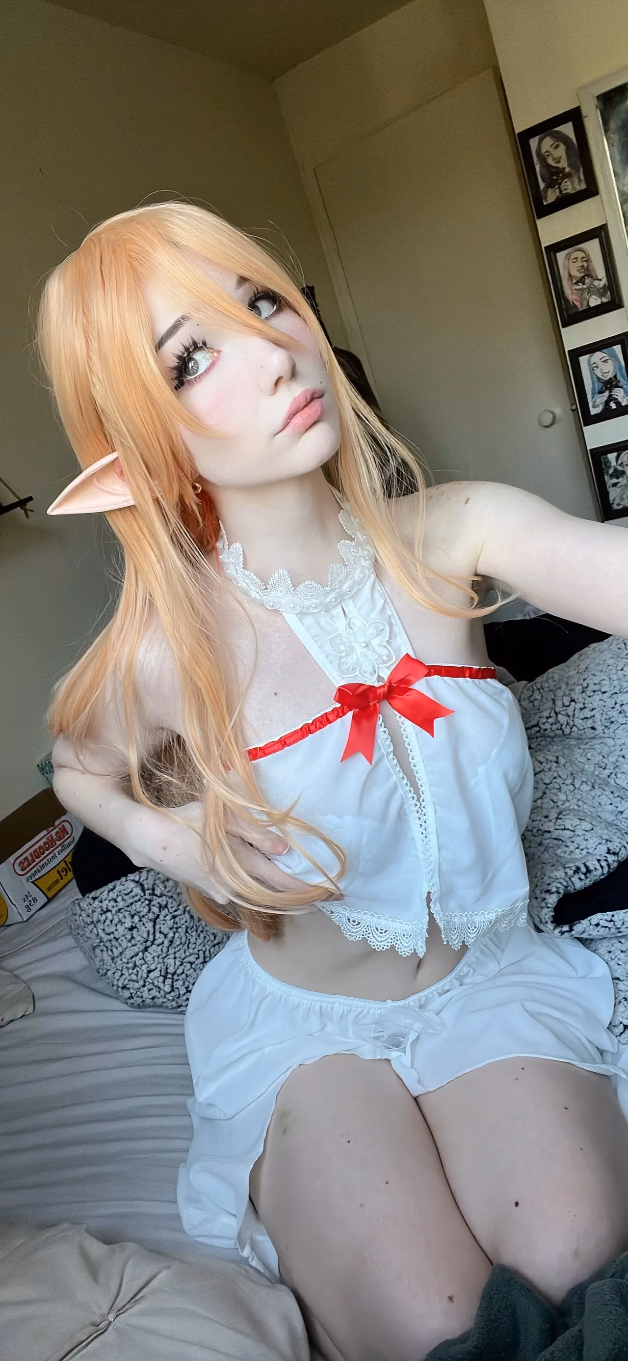 Danielle Mercedie as Asuna Yuuki — cosplay photo 44 of 103
