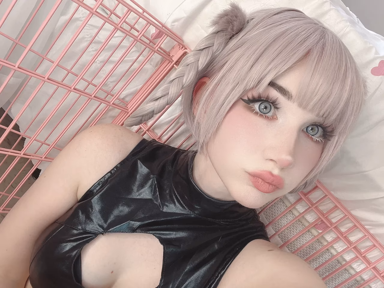 Danielle Mercedie as Nazuna Nanakusa — cosplay photo 30 of 89