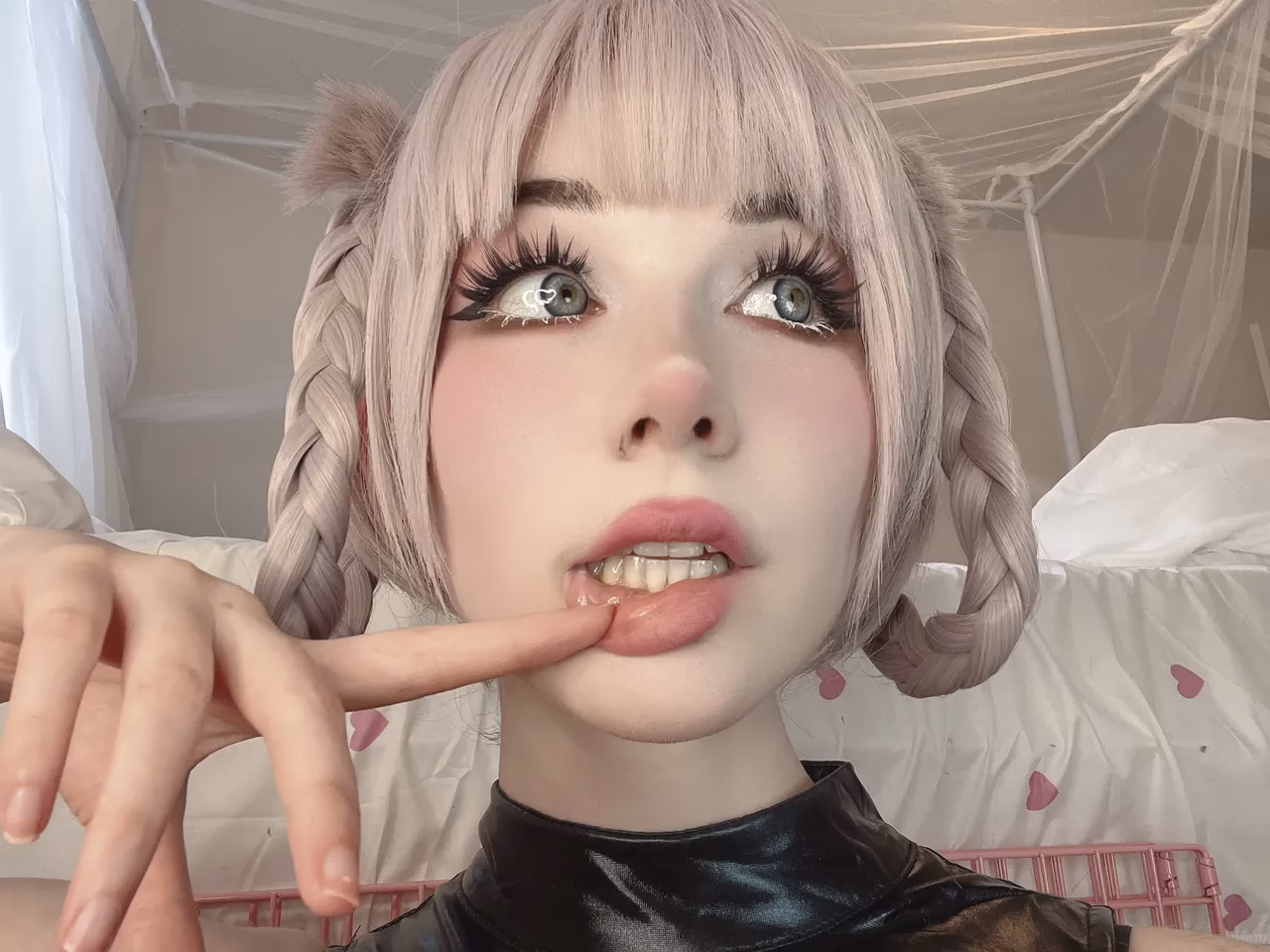 Danielle Mercedie as Nazuna Nanakusa — cosplay photo 44 of 89