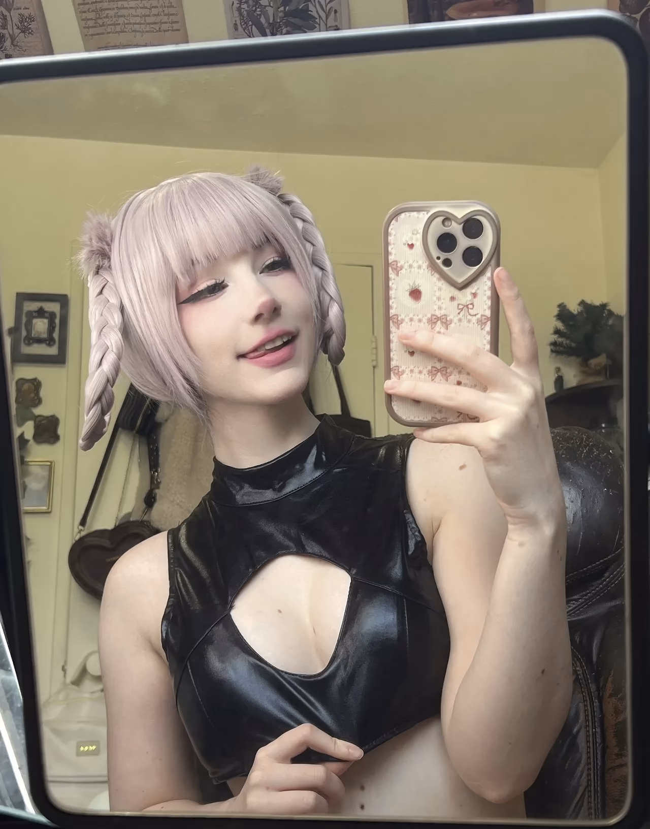 Danielle Mercedie as Nazuna Nanakusa — cosplay photo 64 of 89