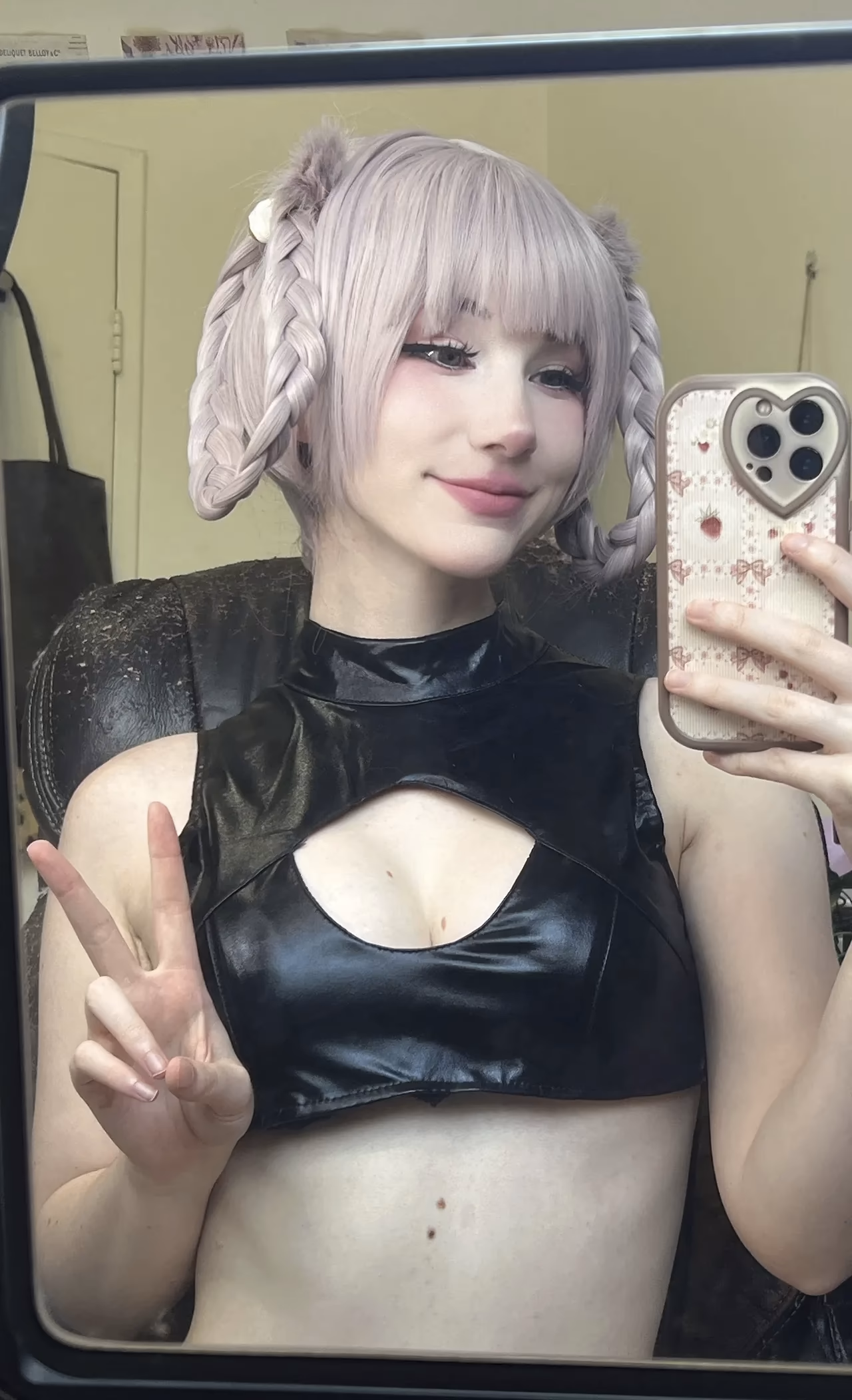 Danielle Mercedie as Nazuna Nanakusa — cosplay photo 78 of 89