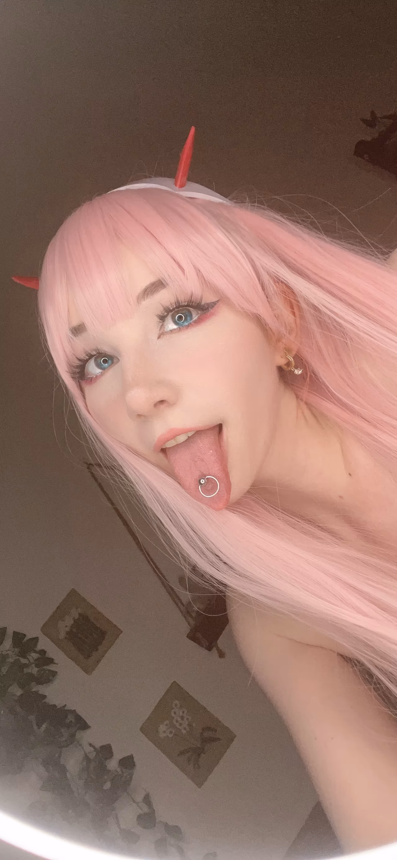 Danielle Mercedie as Zero Two — cosplay photo 105 of 110