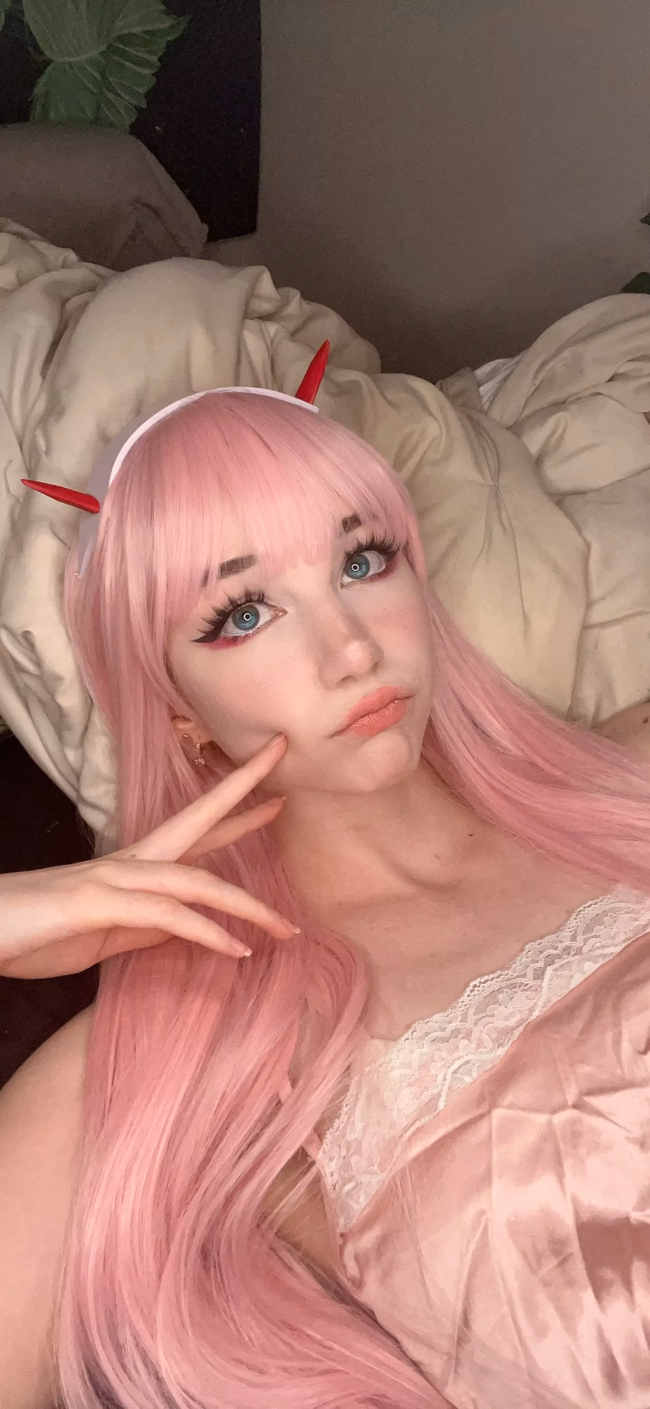 Danielle Mercedie as Zero Two — cosplay photo 23 of 110