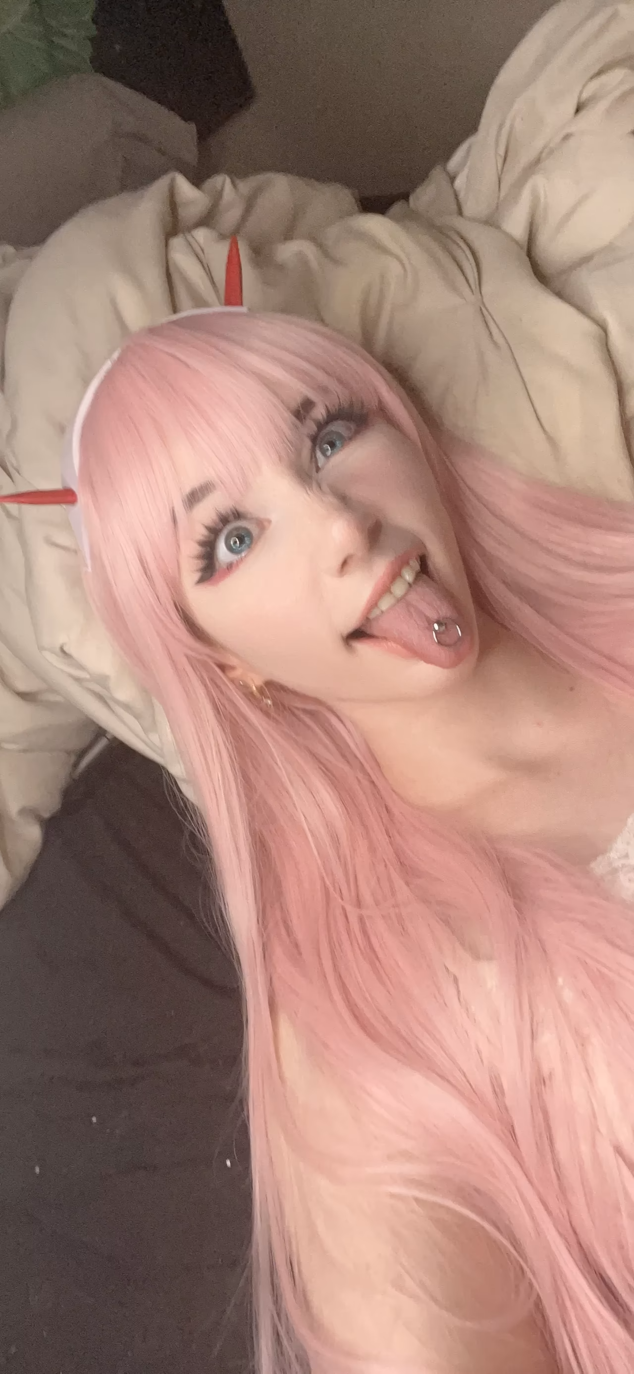 Danielle Mercedie as Zero Two — cosplay photo 26 of 110