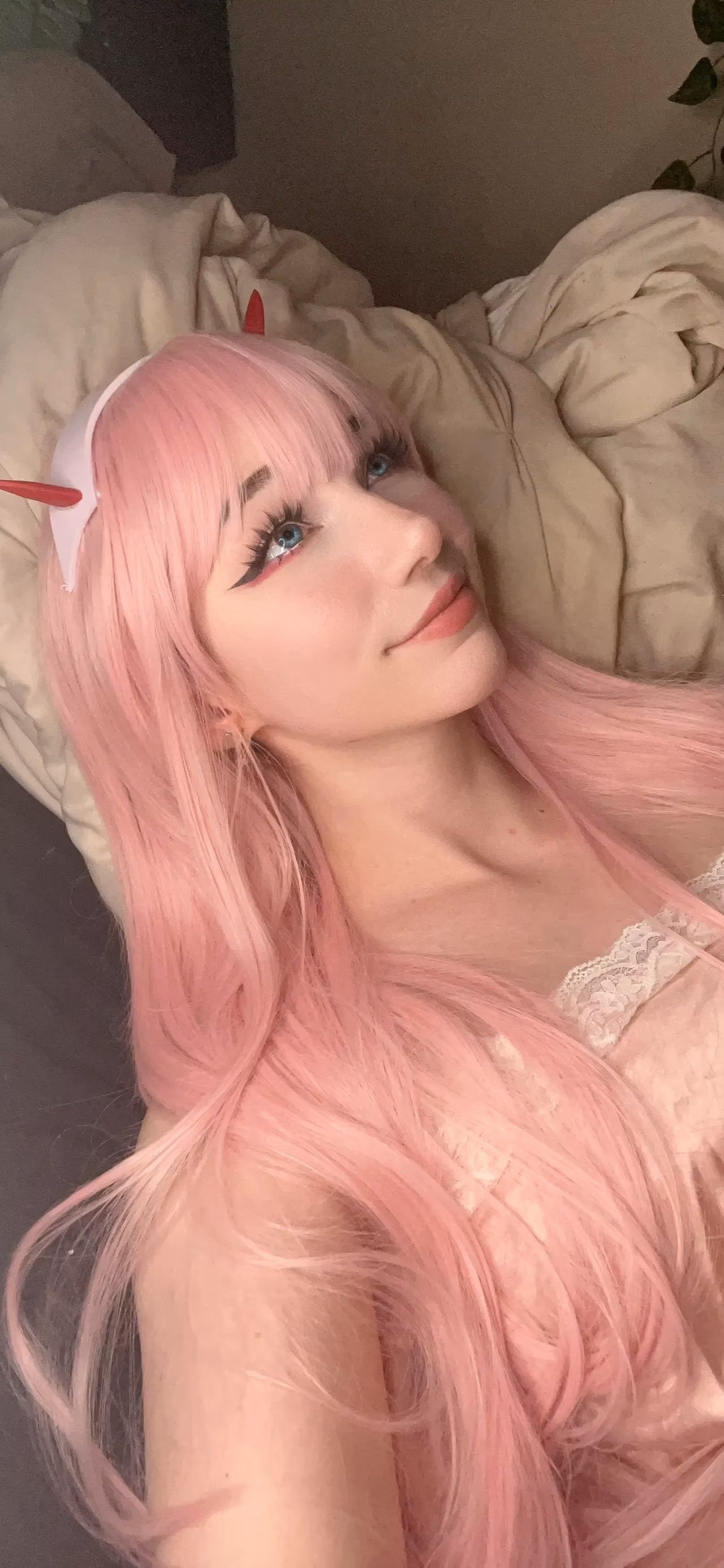 Danielle Mercedie as Zero Two — cosplay photo 46 of 110